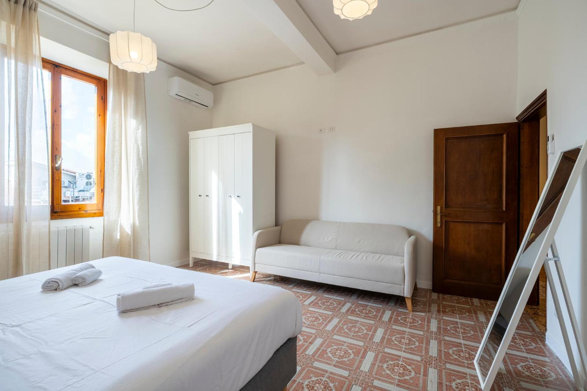 Firenze Center - 9' to Duomo & Uffizi - AC, Wifi - Photo 7