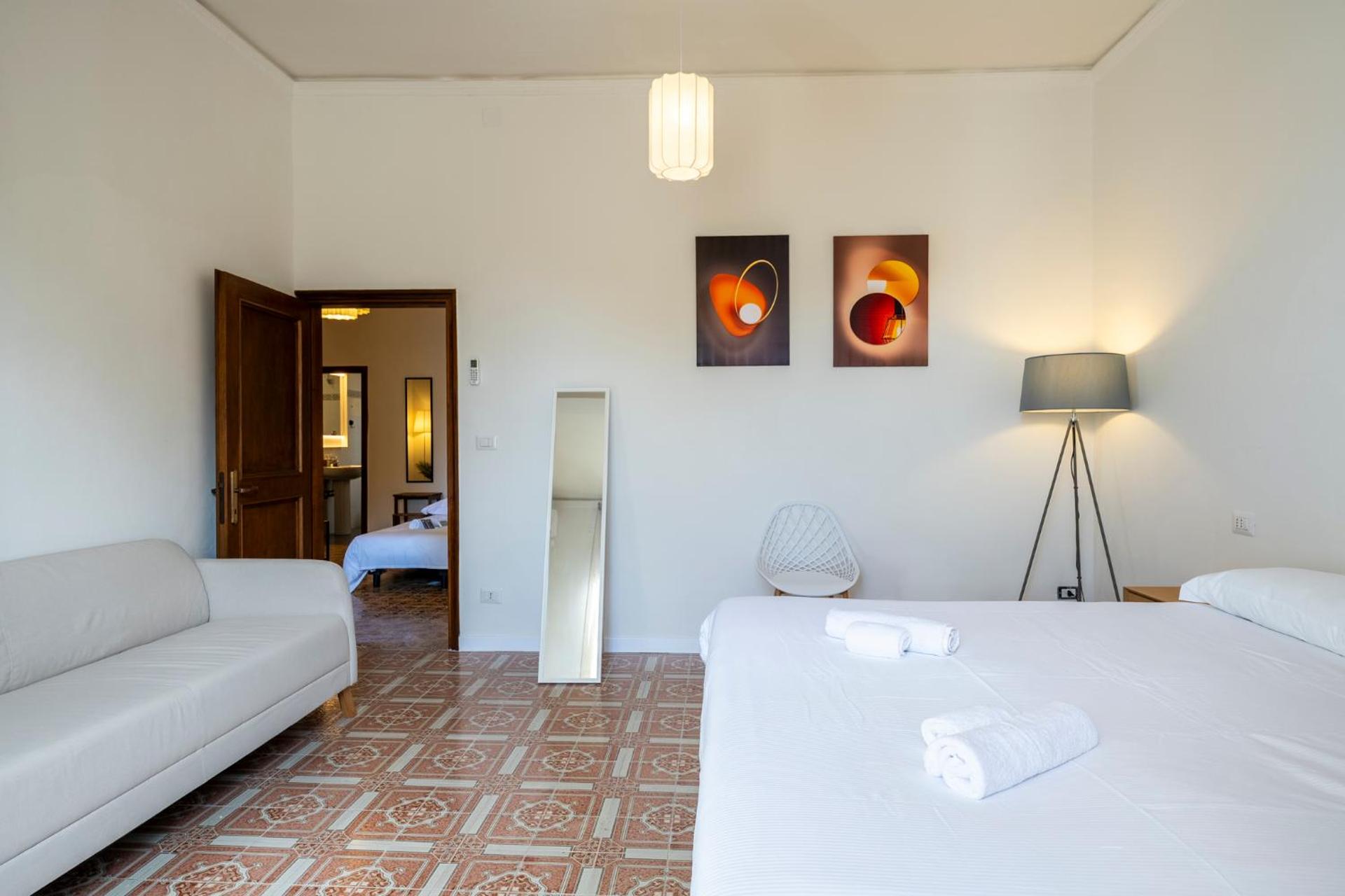 Firenze Center - 9' to Duomo & Uffizi - AC, Wifi - Photo 18