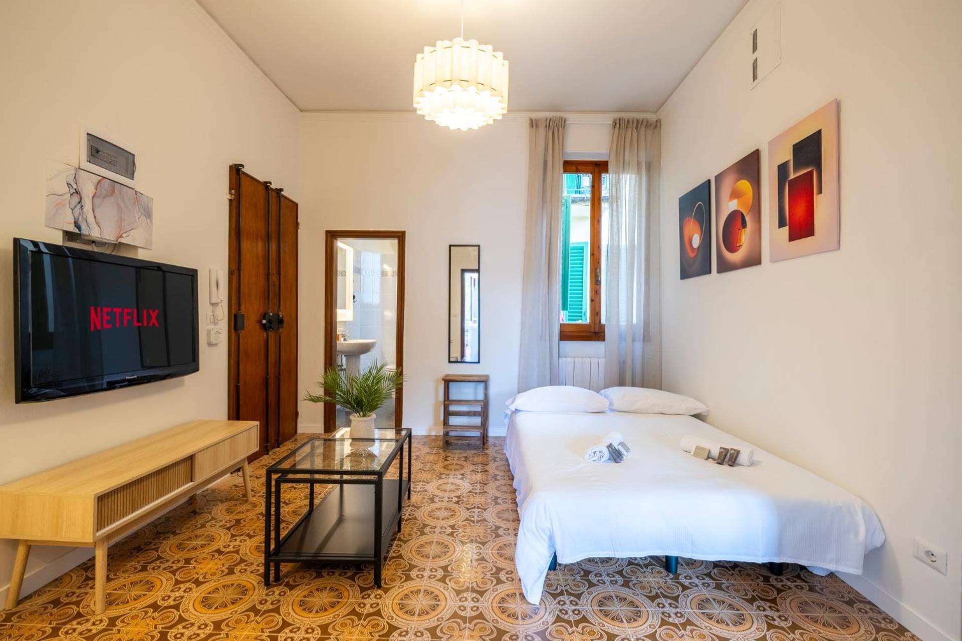 Firenze Center - 9' to Duomo & Uffizi - AC, Wifi - Photo 6