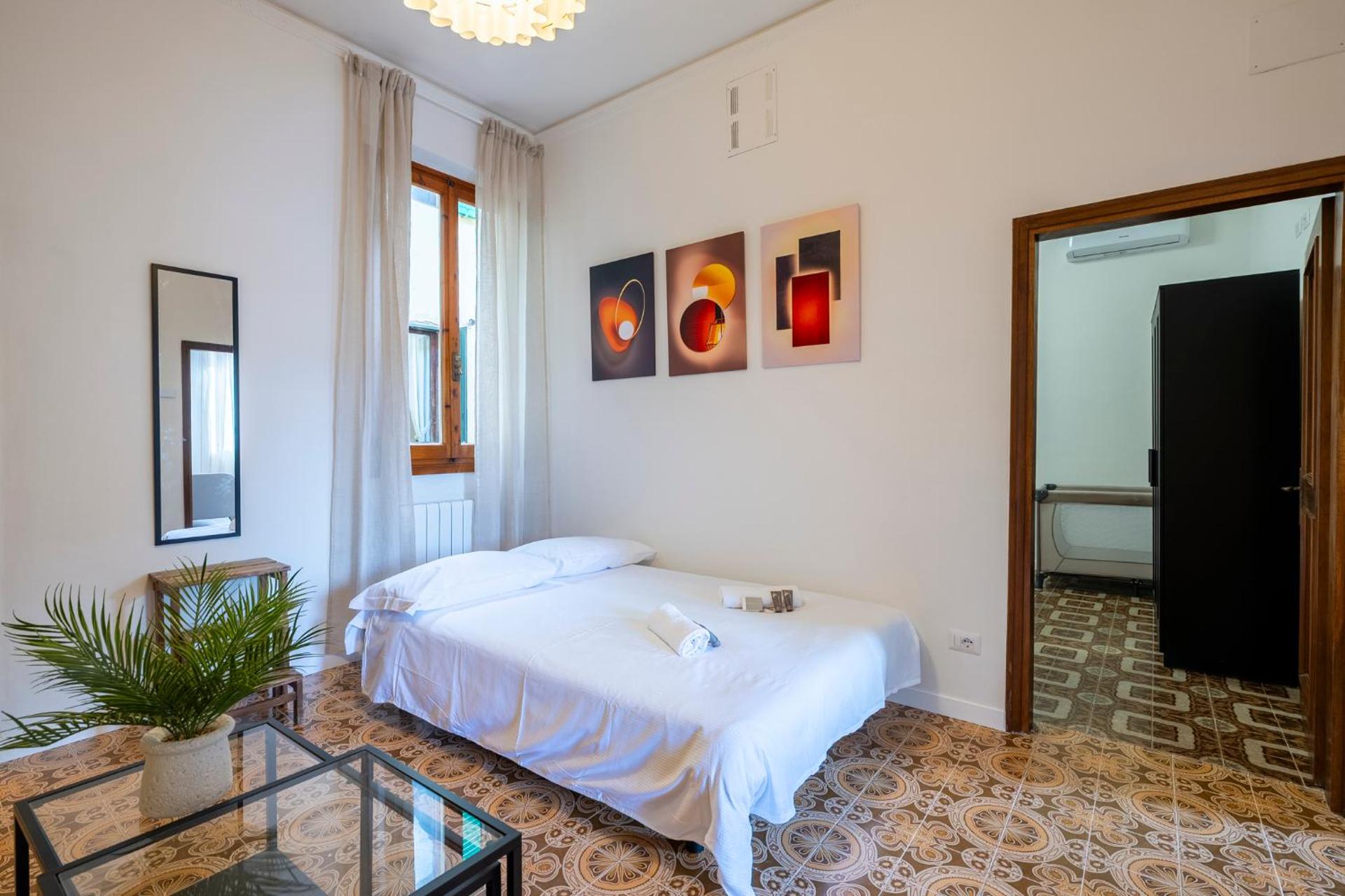 Firenze Center - 9' to Duomo & Uffizi - AC, Wifi - Photo 16