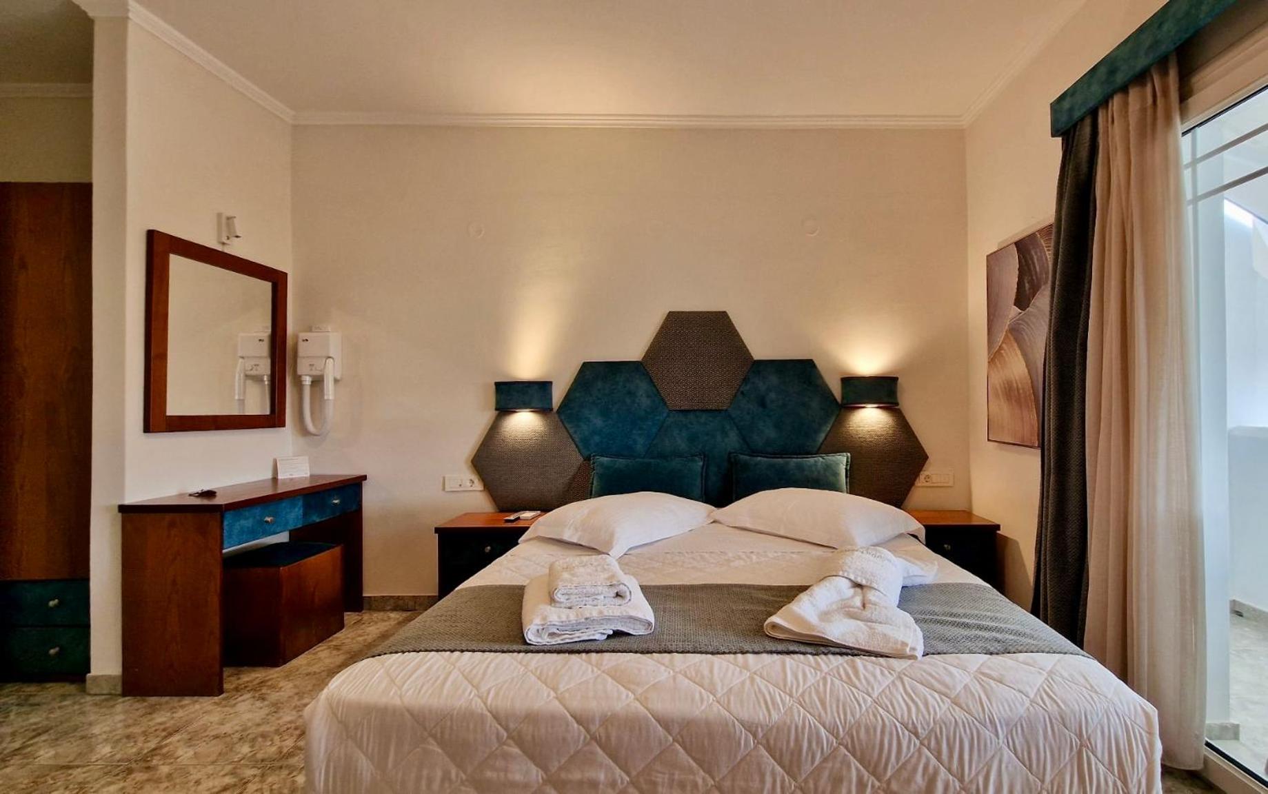 Hotel Dionysis Studios - Photo 91