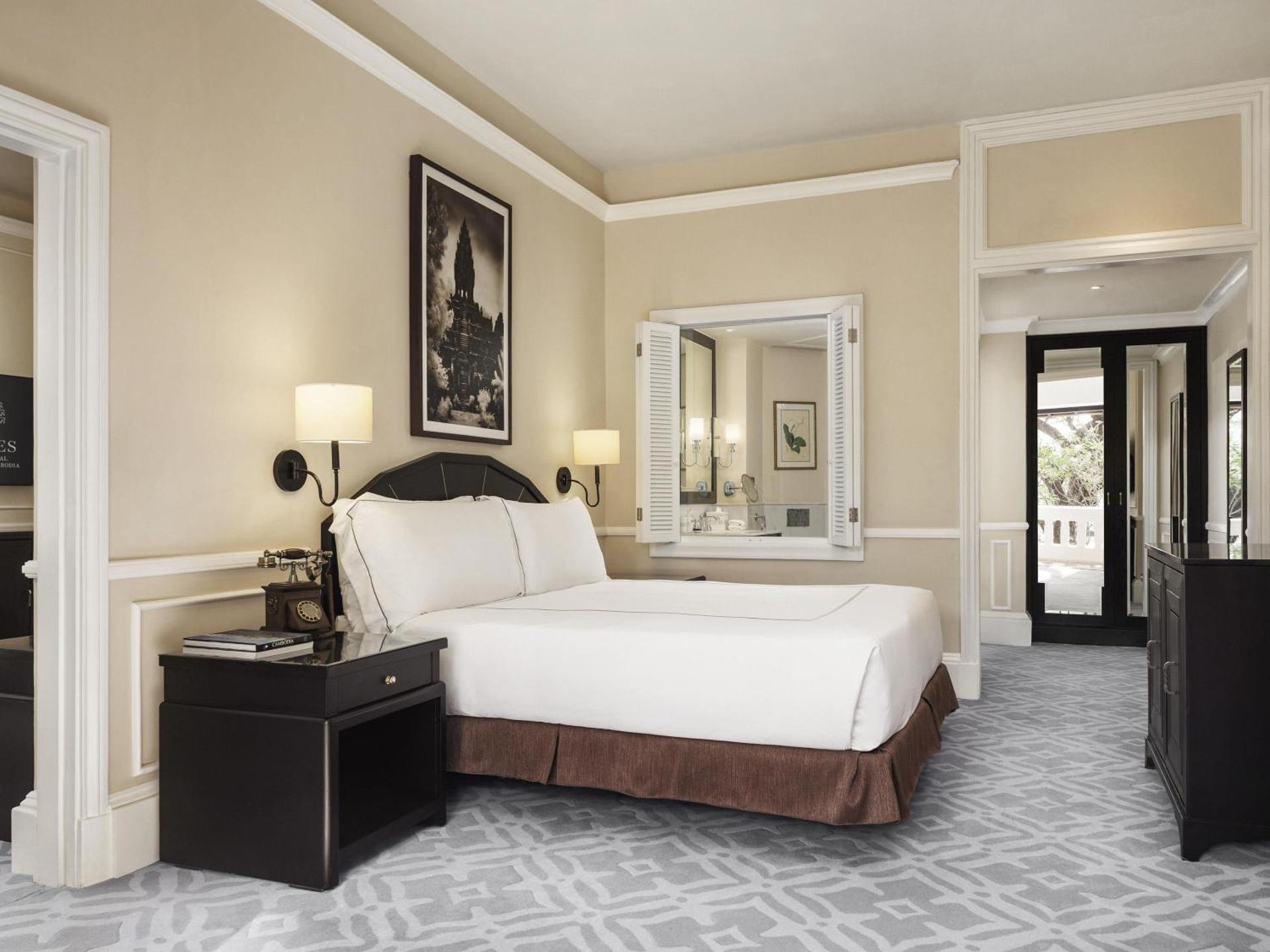 Raffles Hotel Le Royal - Photo 36