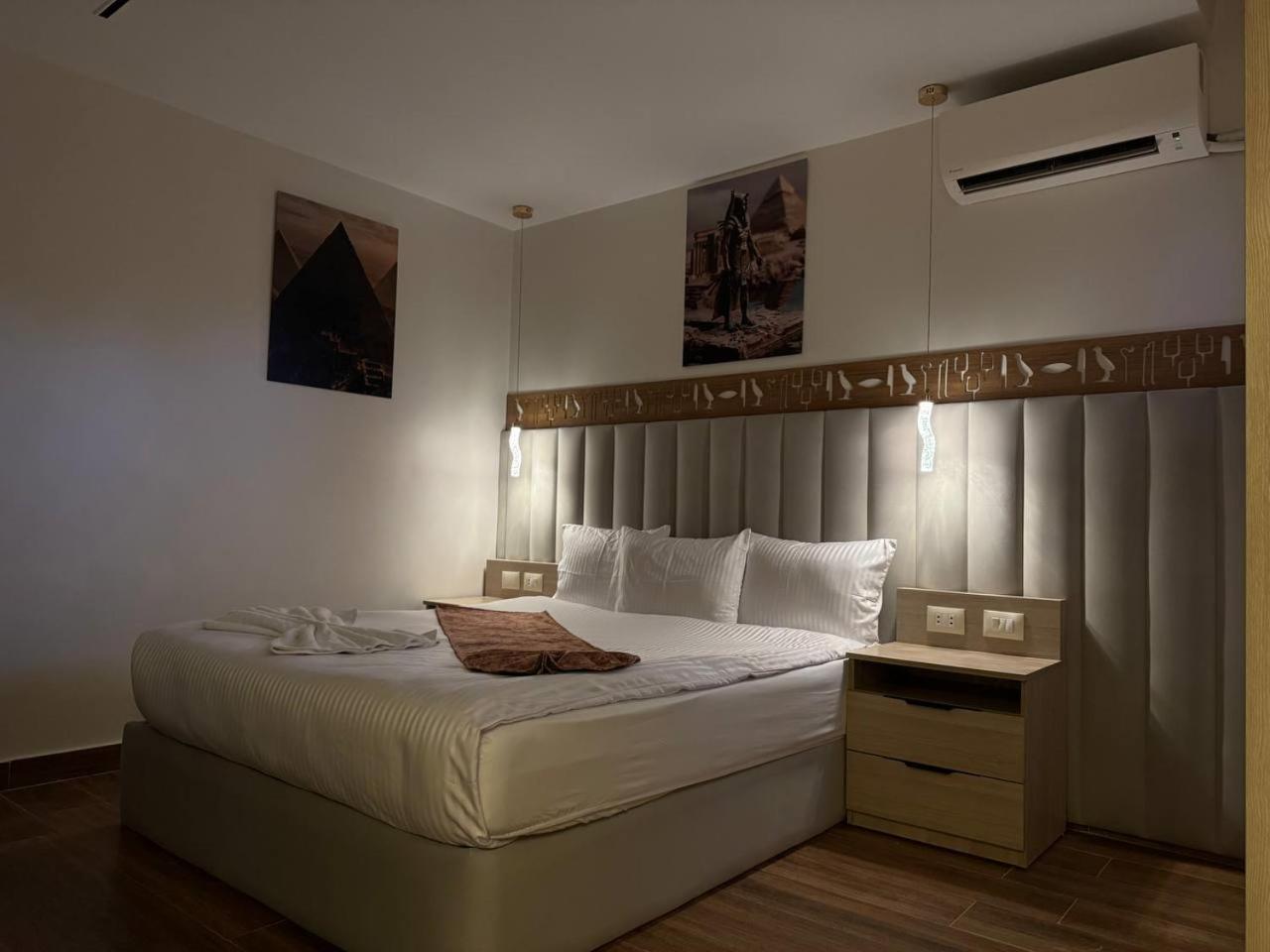 Nefertiti Royal Hotel - Photo 23