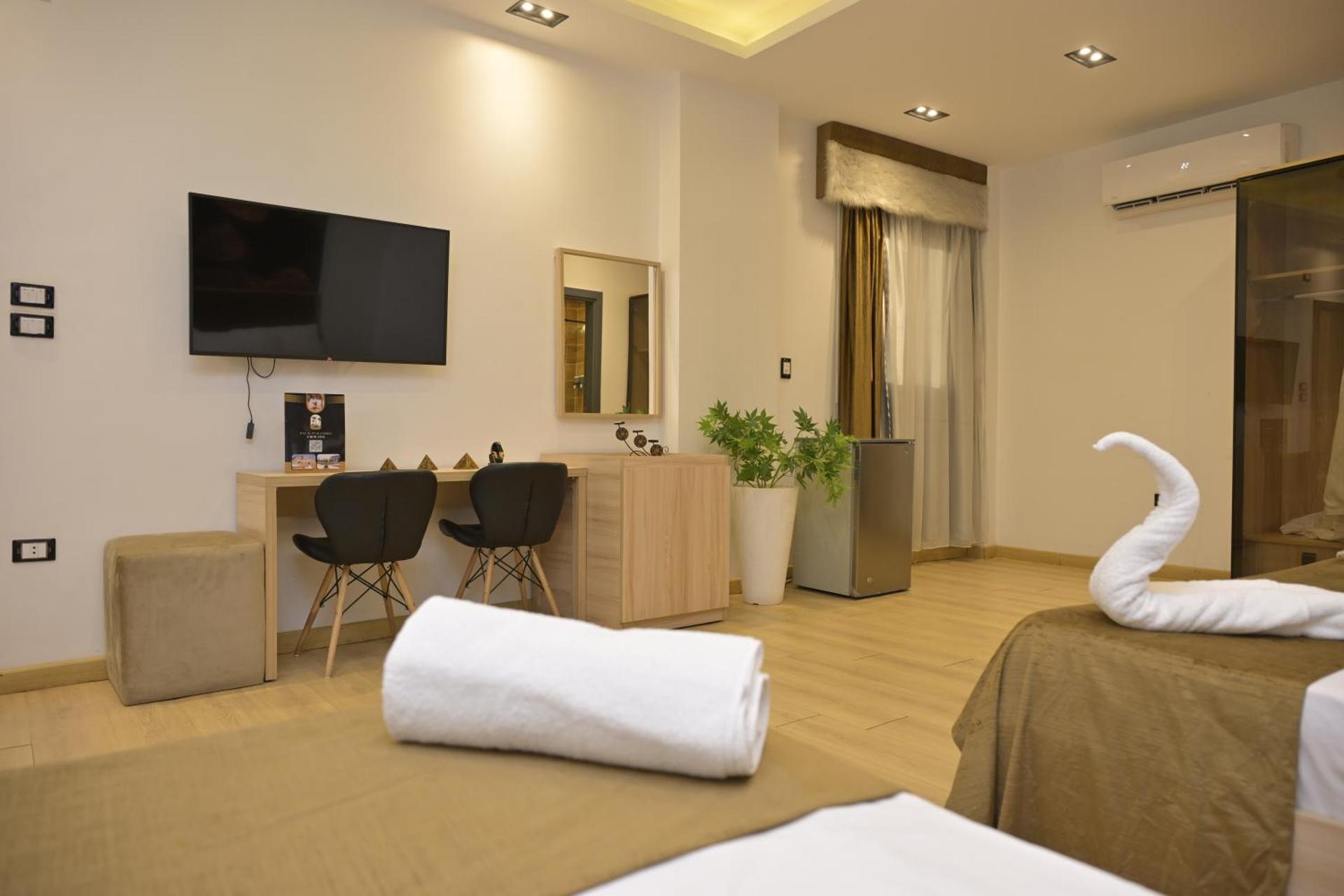 Palm Pyramids View INN - Photo 8