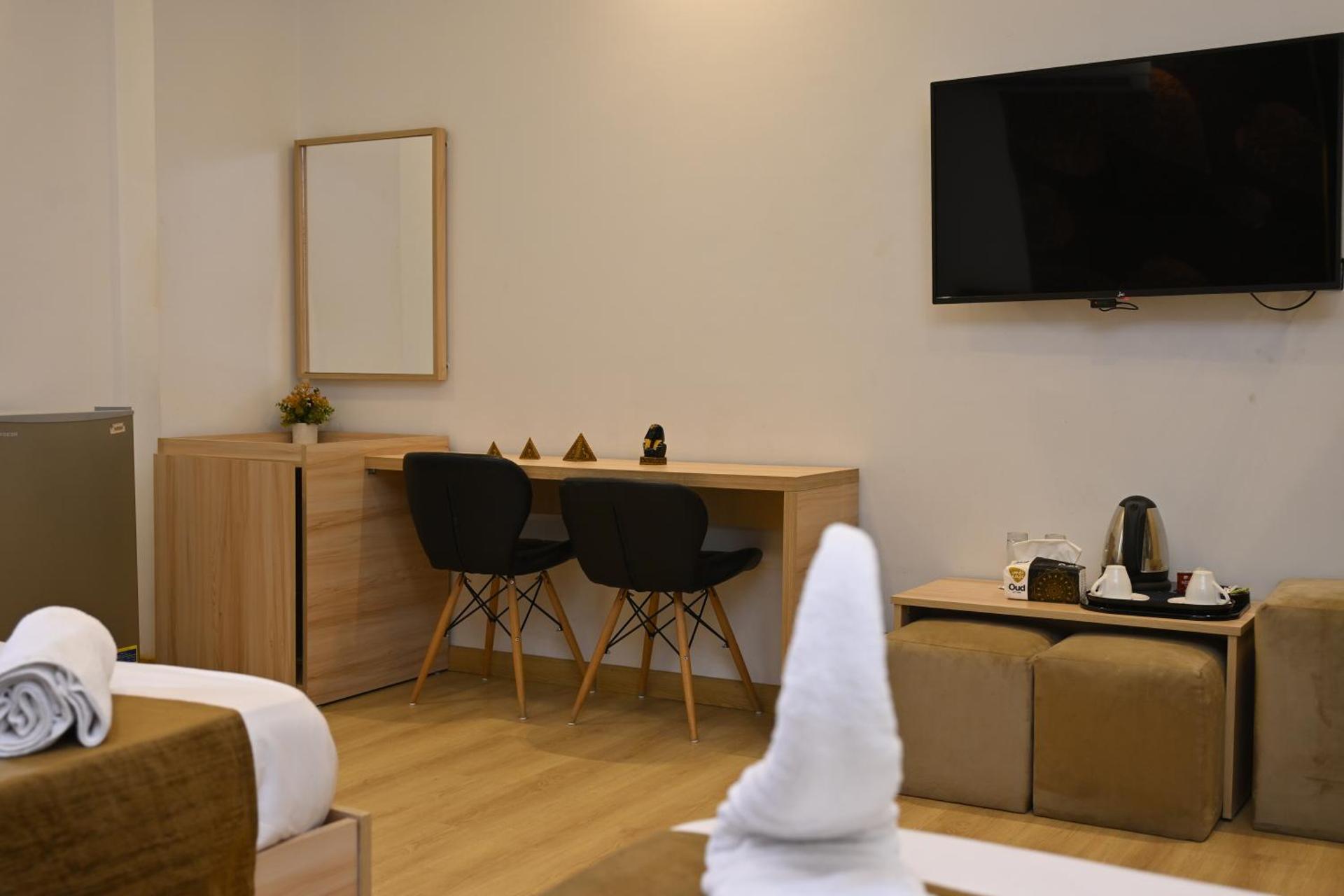 Palm Pyramids View INN - Photo 7