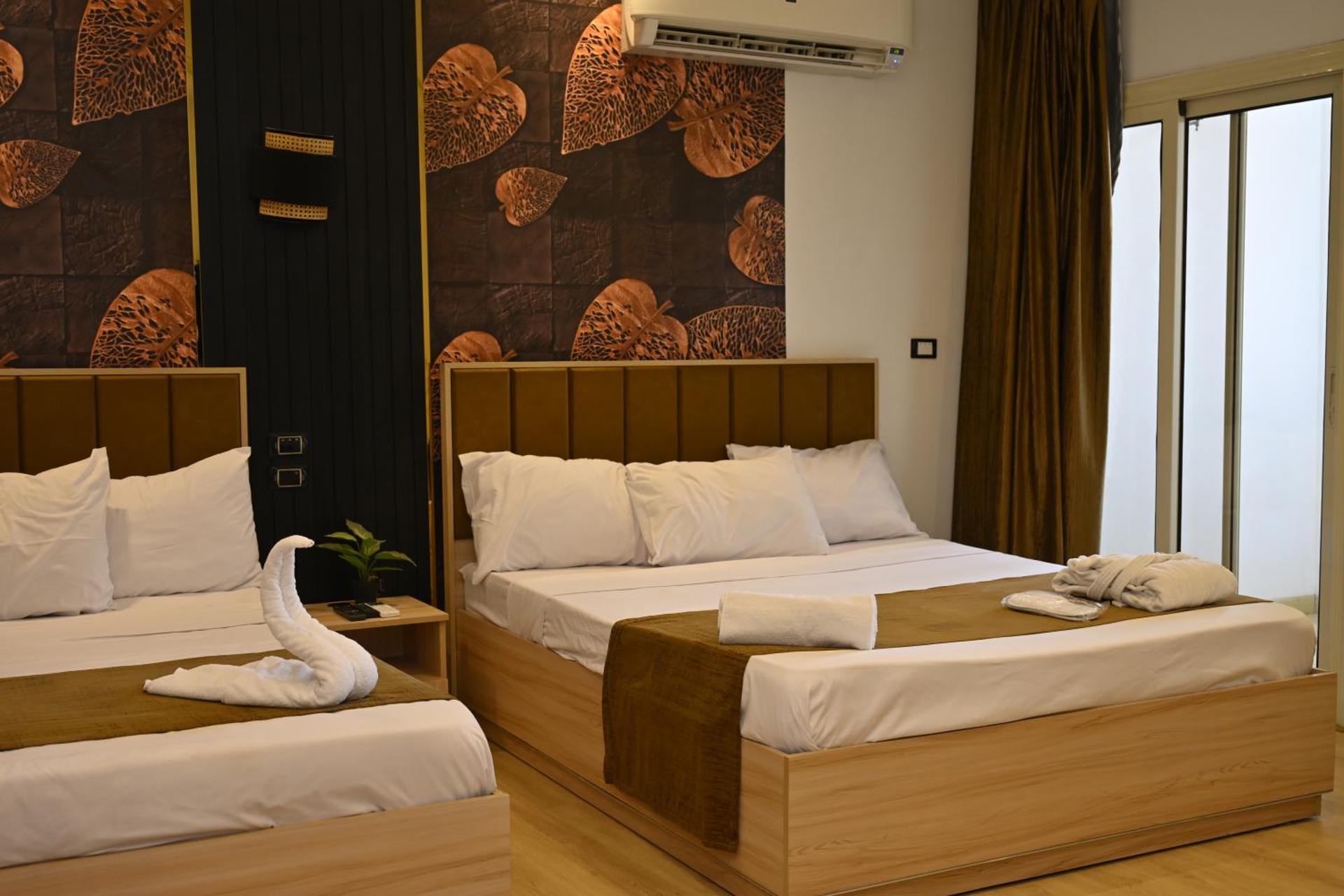 Palm Pyramids View INN - Photo 5