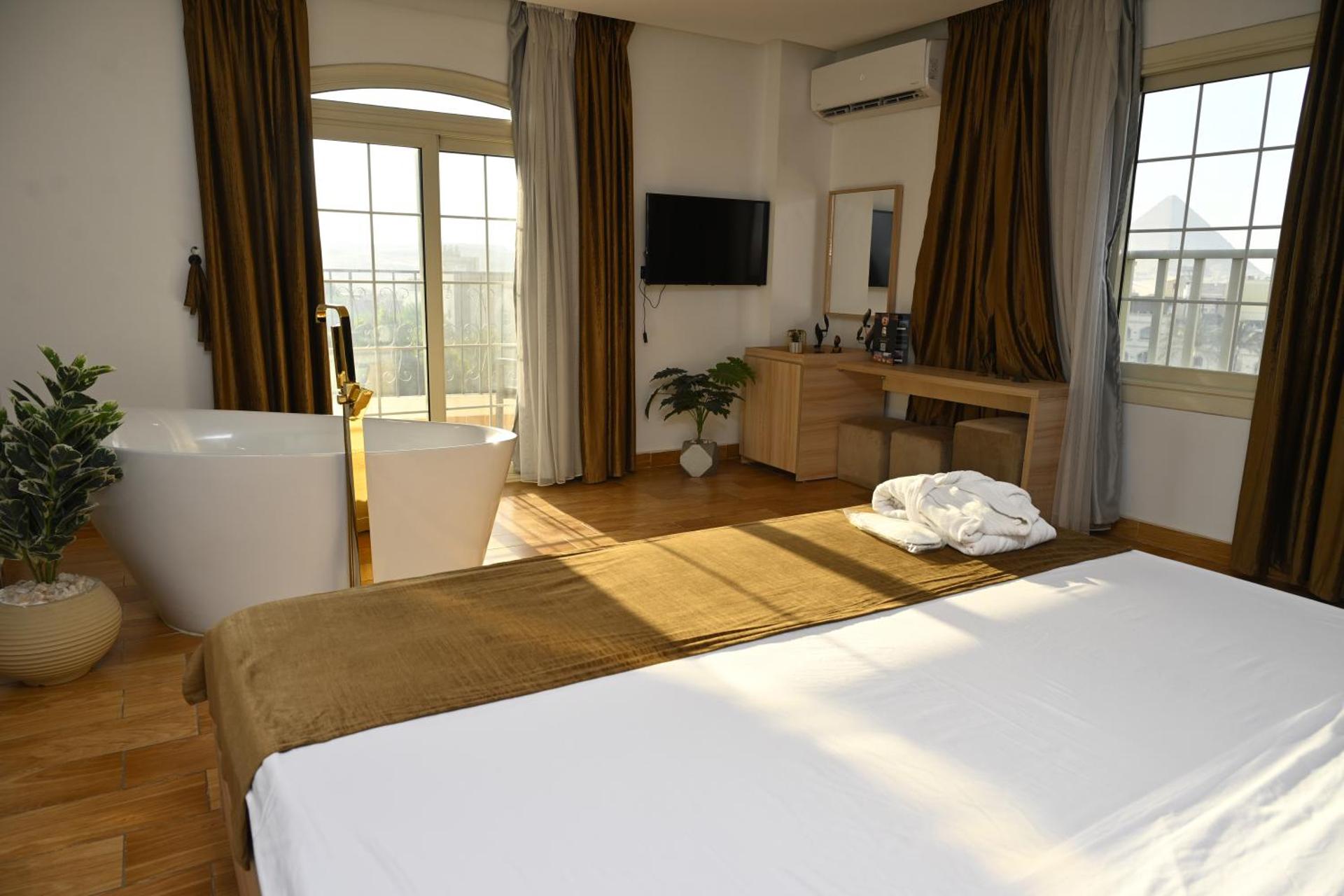 Palm Pyramids View INN - Photo 43