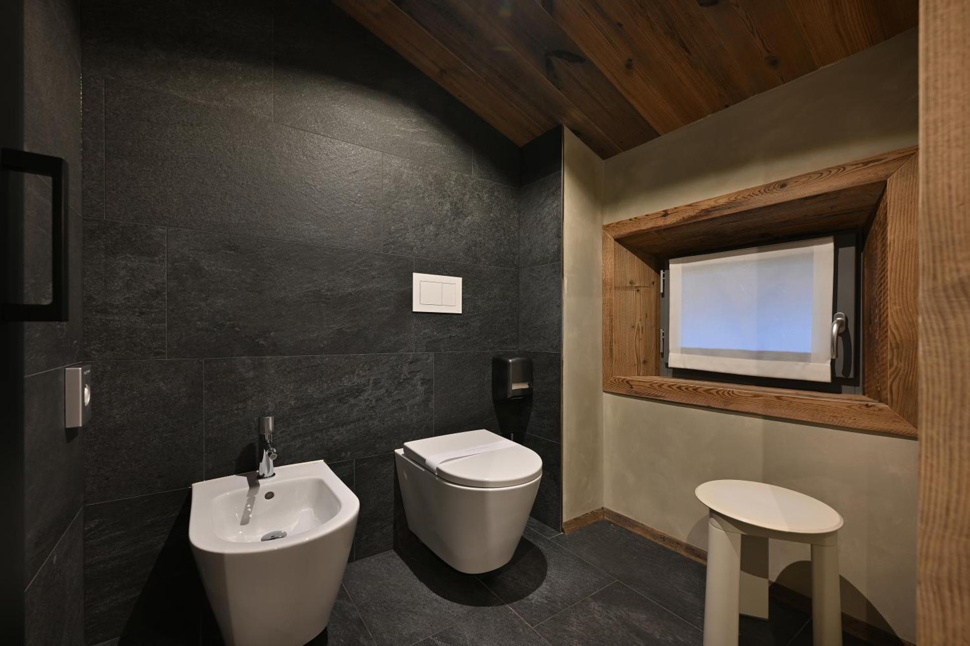 Hotel Piccolo Tibet - Photo 99