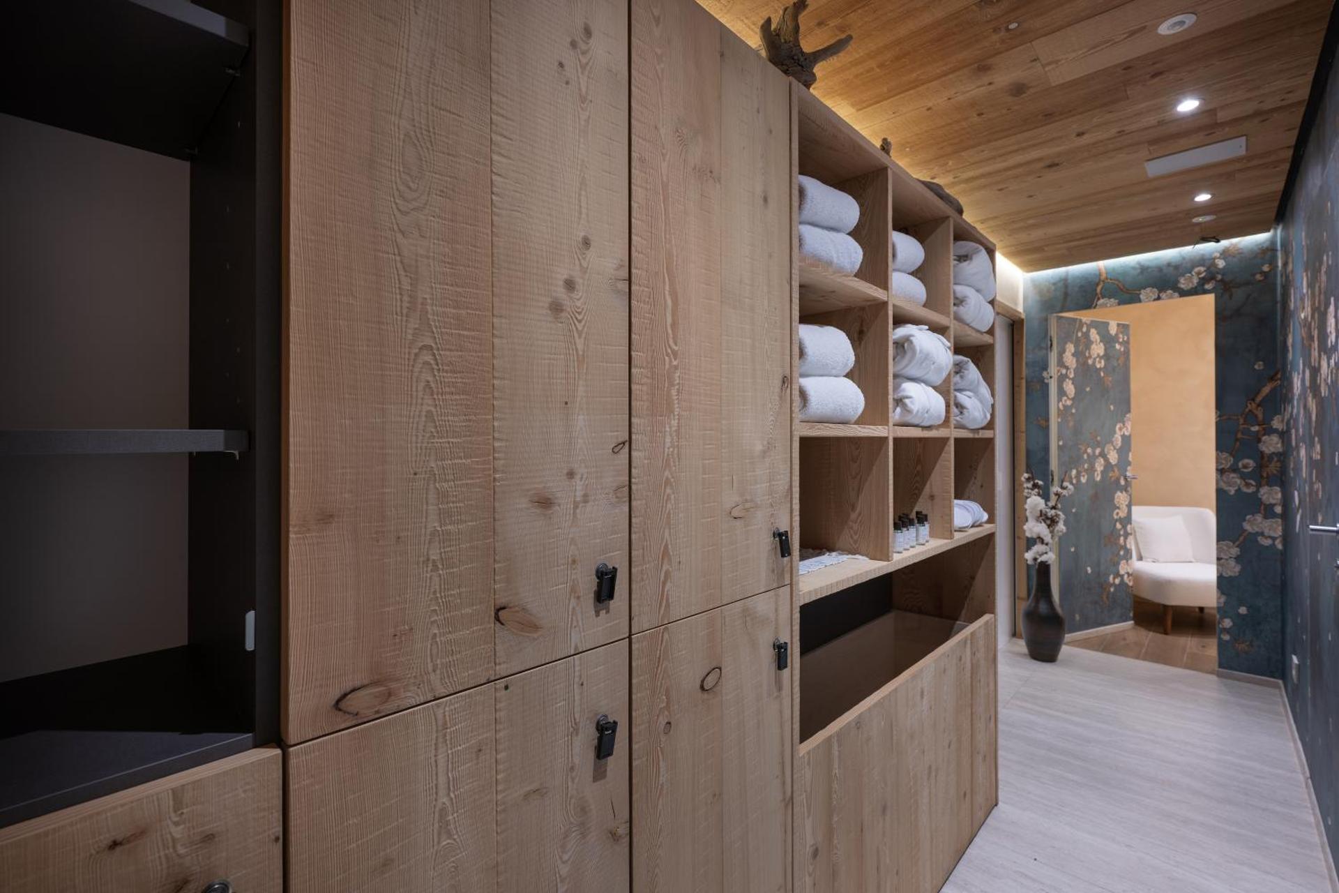 Hotel Piccolo Tibet - Photo 181