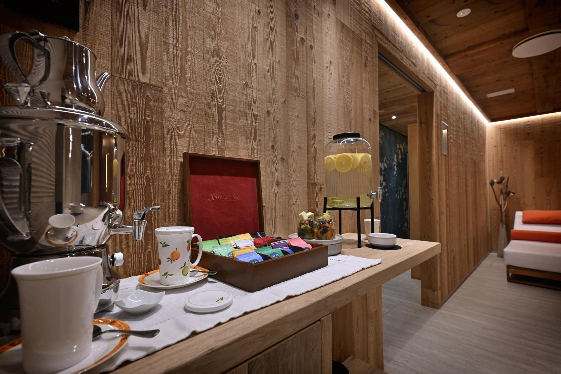 Hotel Piccolo Tibet - Photo 178