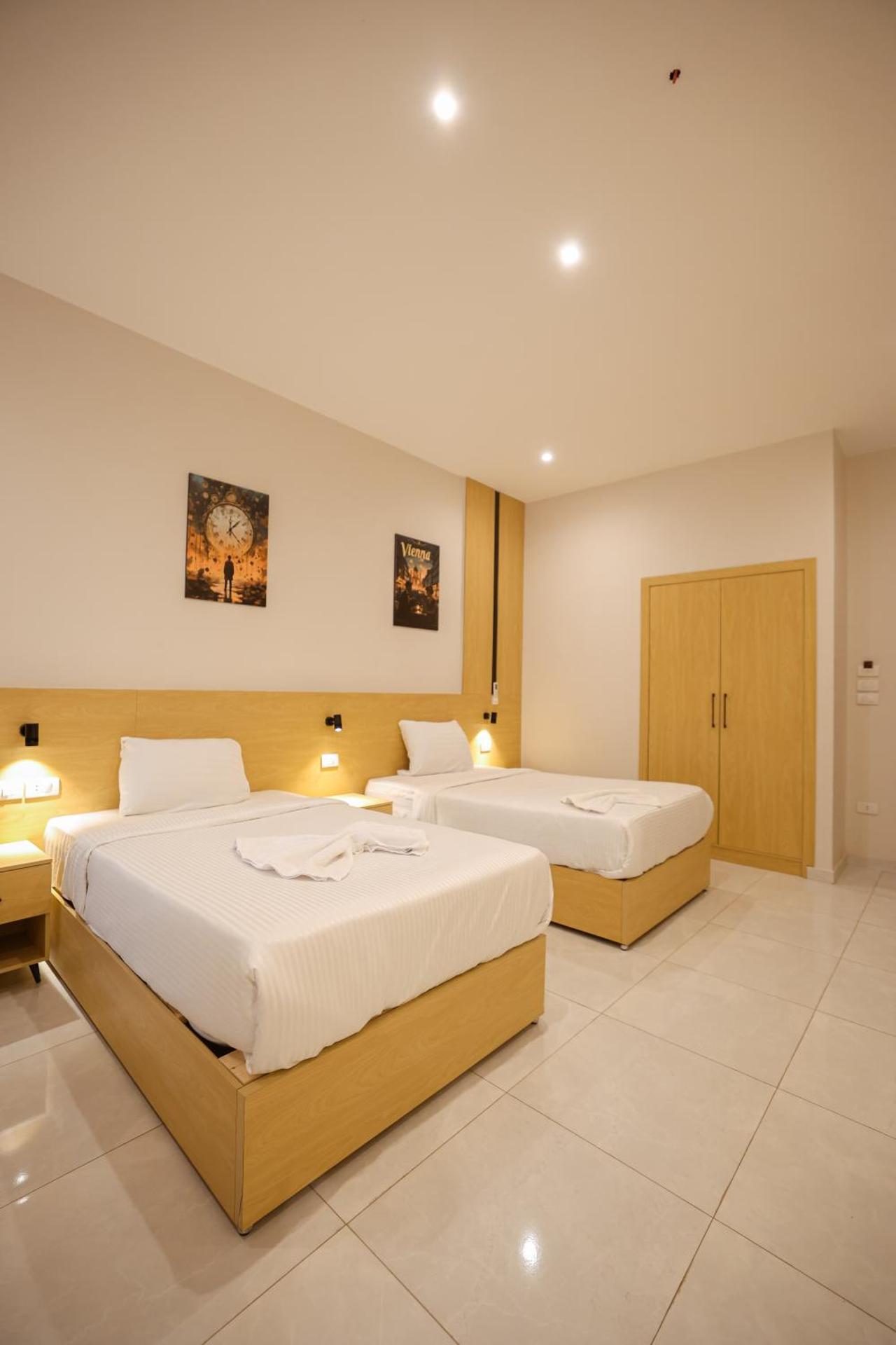 cleopatralife - Photo 91