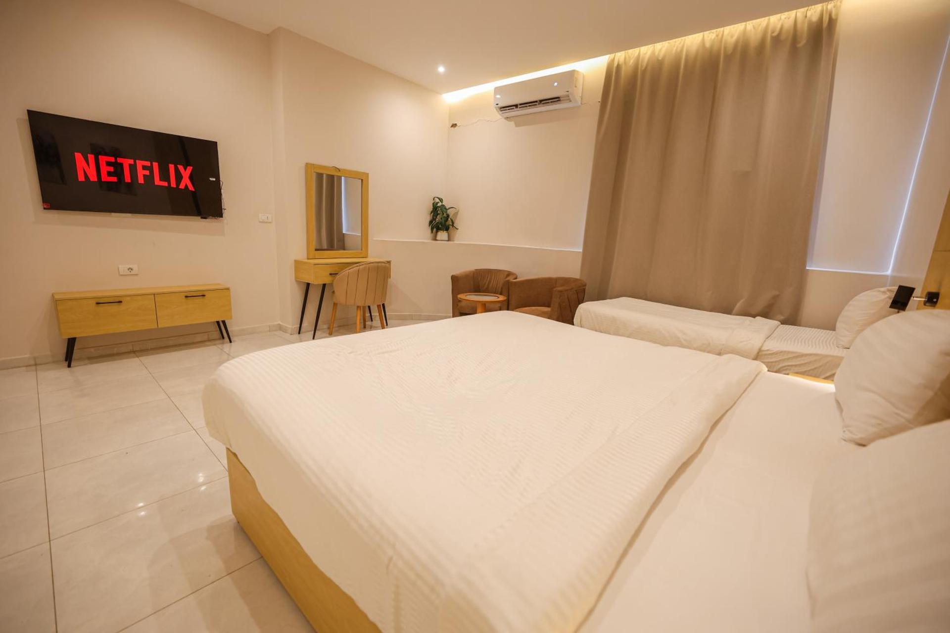 cleopatralife - Photo 97