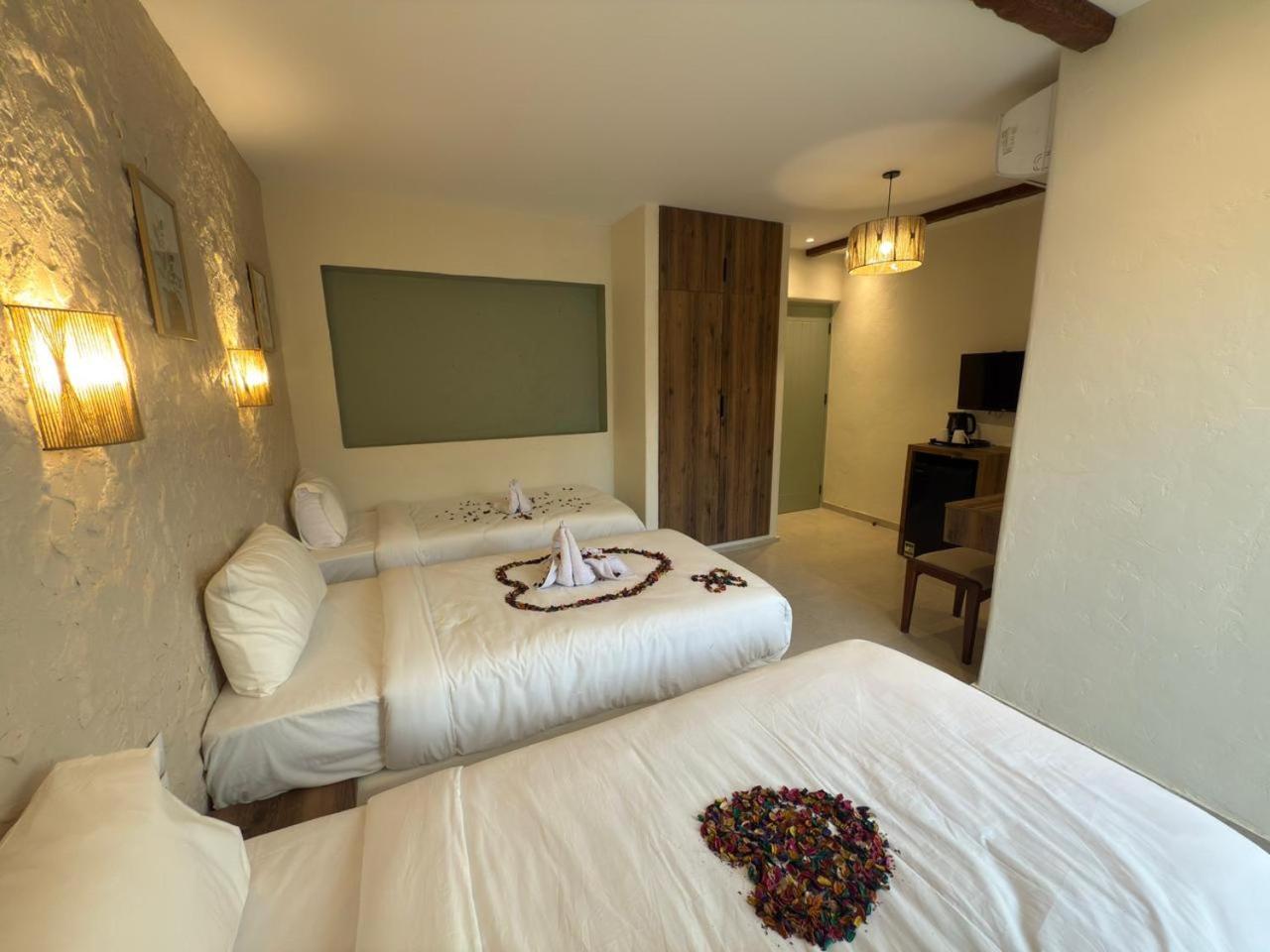 Pyramids Spiritual Gate - Photo 6