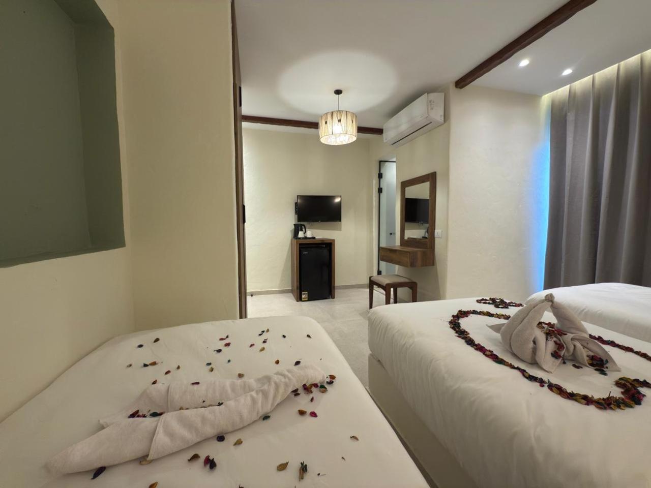 Pyramids Spiritual Gate - Photo 7