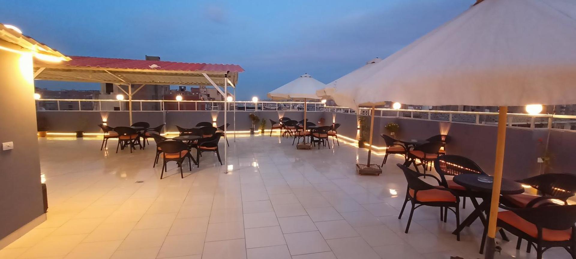 Phoenix Pyramids View Inn - Photo 86