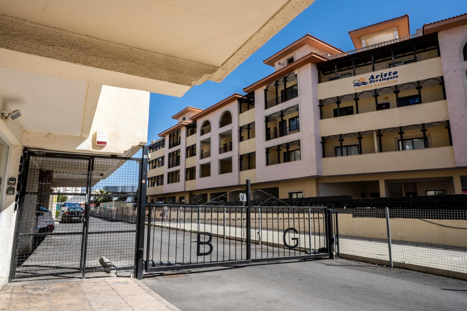 Byzantium Breeze 2B, Pool, Center Paphos - Photo 11