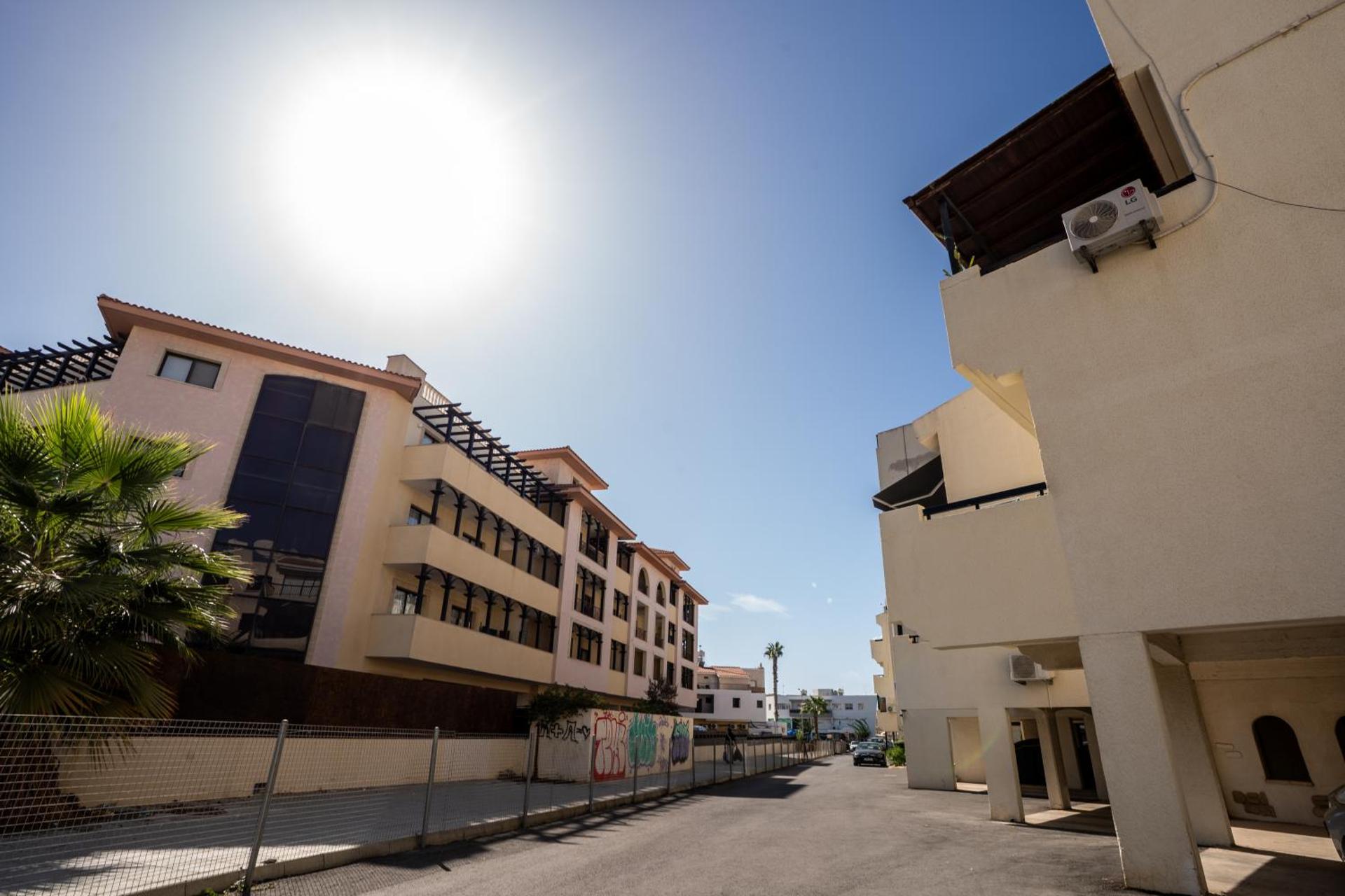 Byzantium Breeze 2B, Pool, Center Paphos - Photo 9