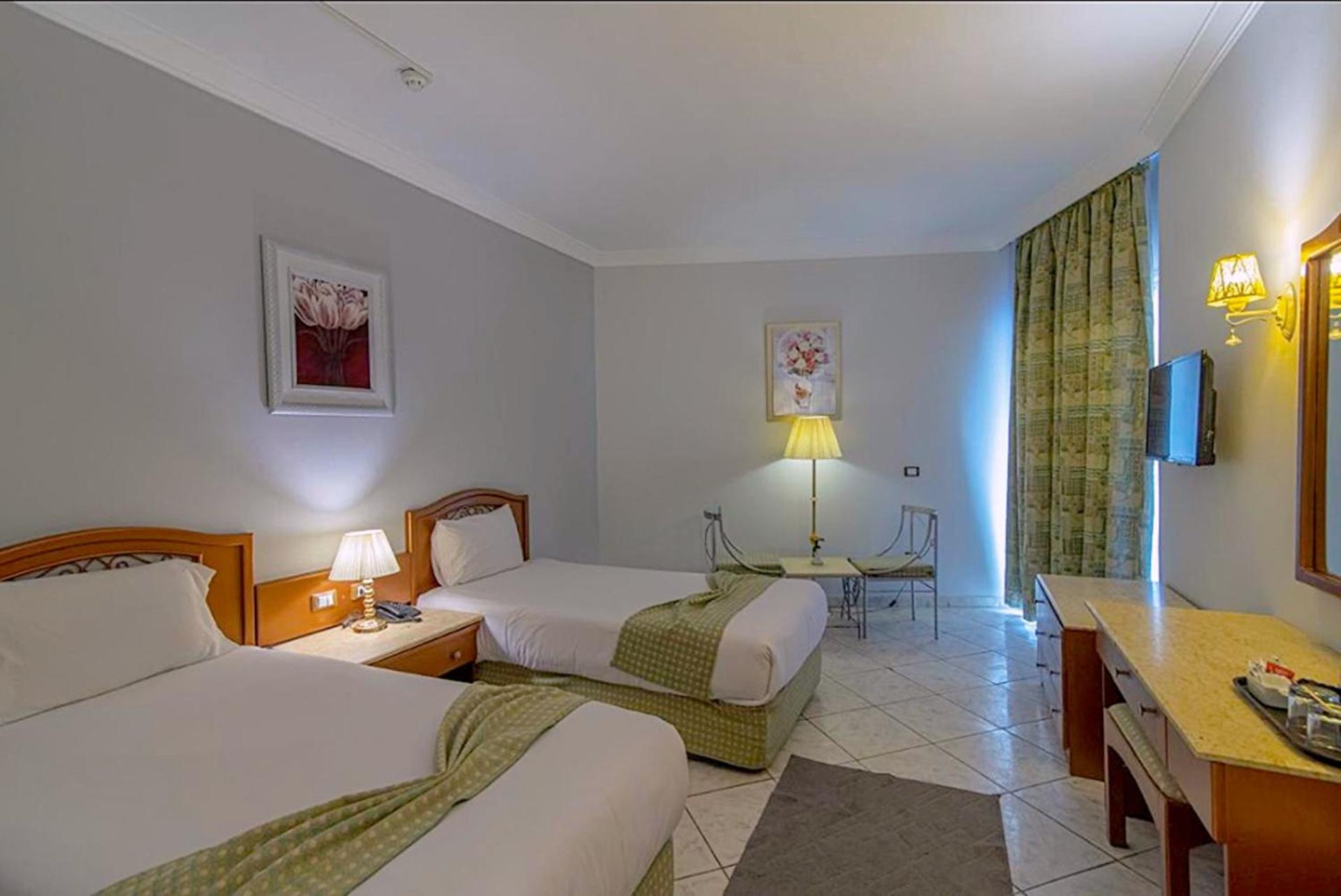 Dexon Roma Down Town Hotel - Photo 30