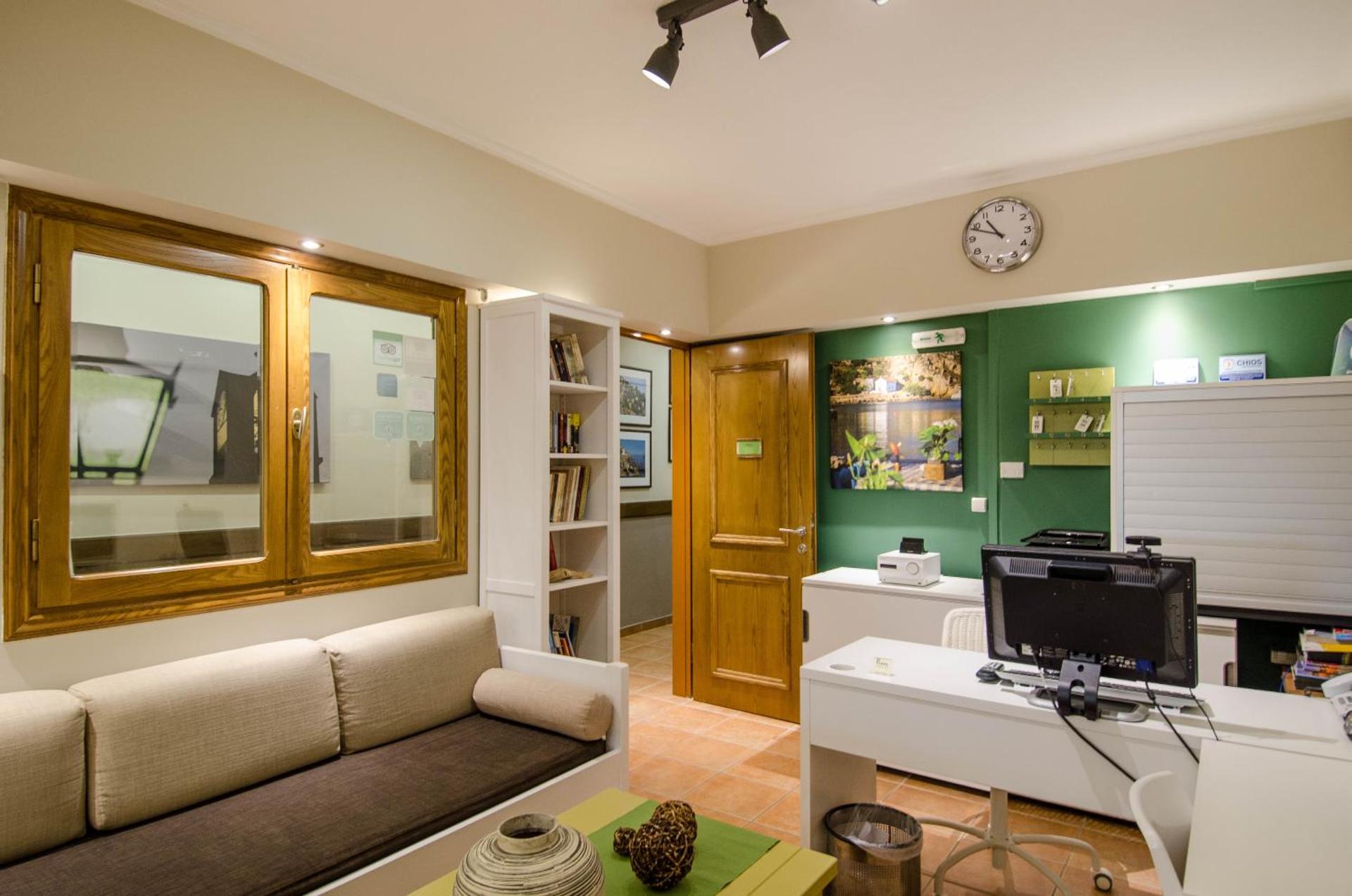 Plaka Studios - Photo 78