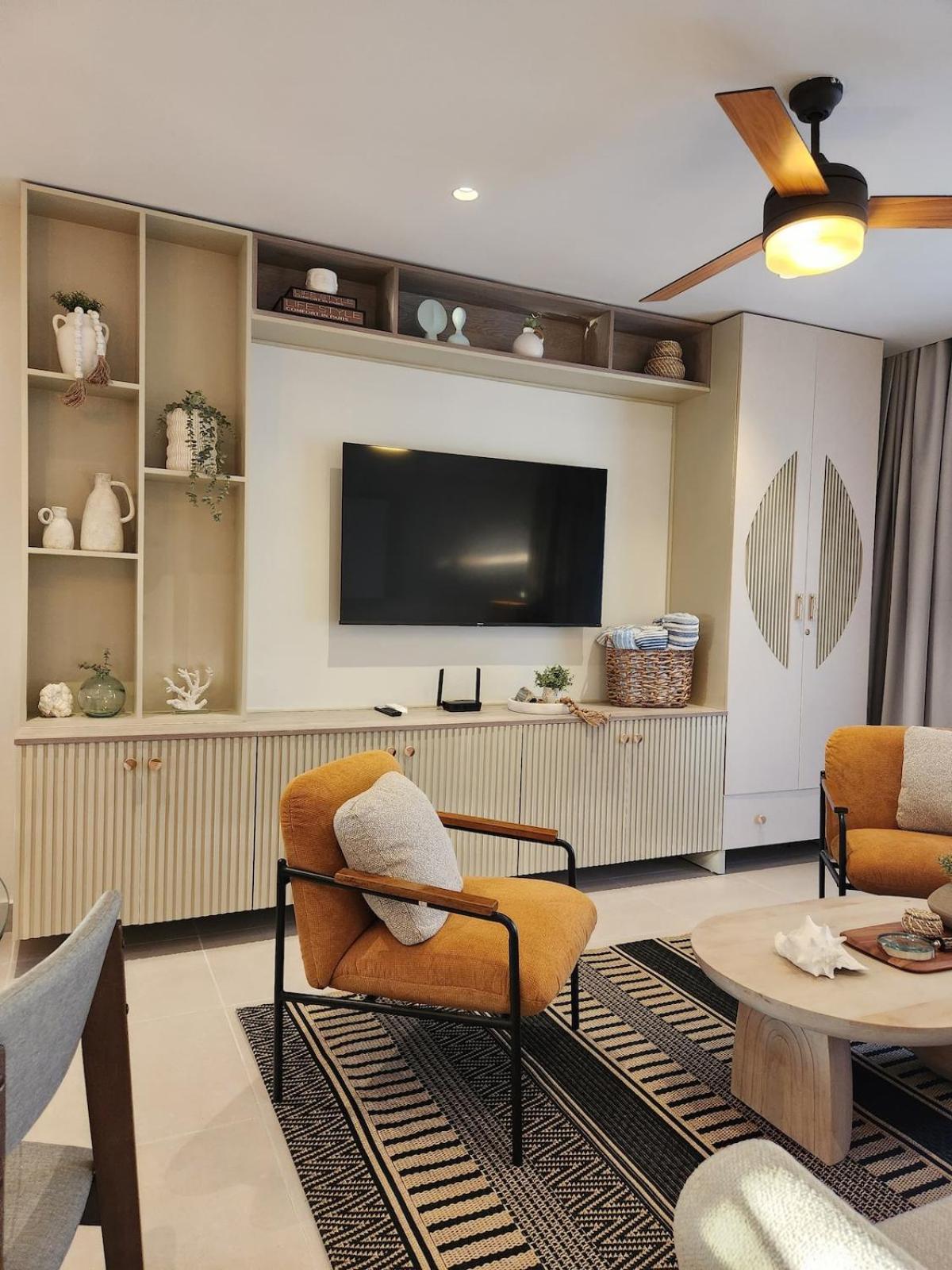 Luxury Beachside Retreat & Private Plunge Pool - Photo 27