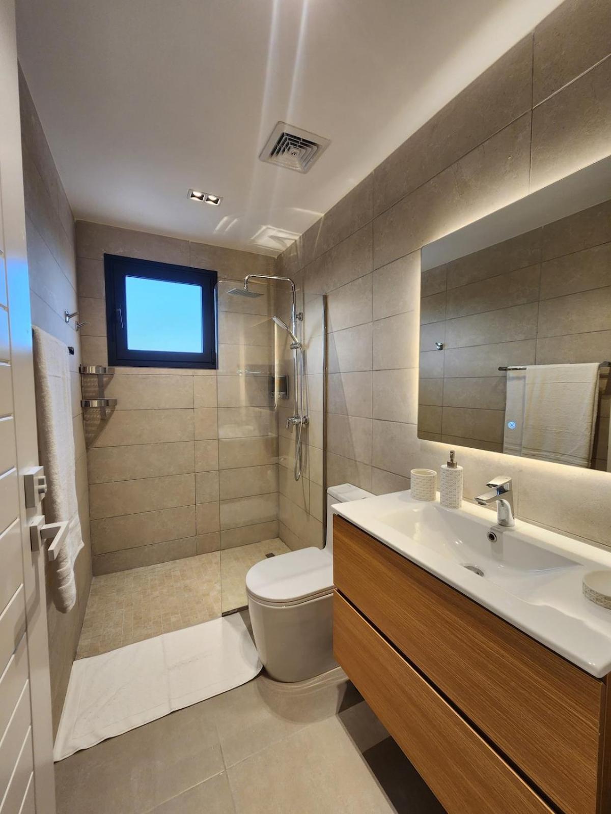 Luxury Beachside Retreat & Private Plunge Pool - Photo 14