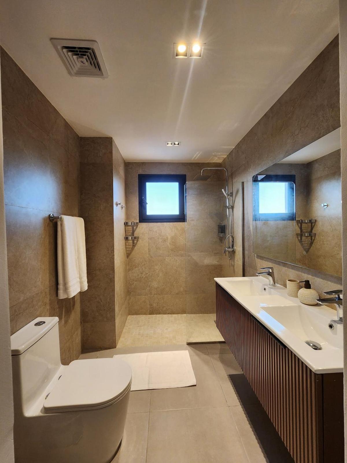 Luxury Beachside Retreat & Private Plunge Pool - Photo 18