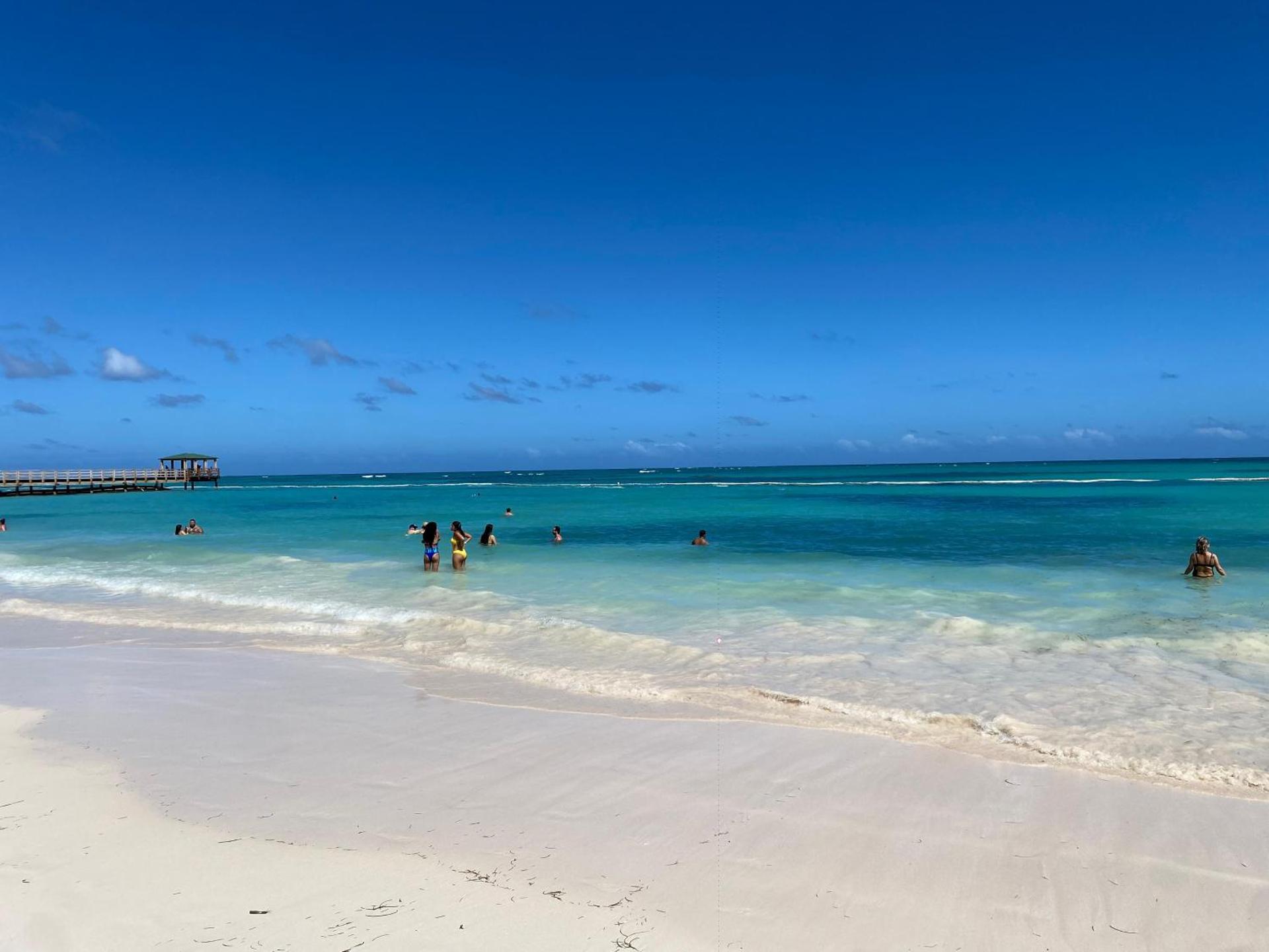 Luxury Beachside Retreat & Private Plunge Pool - Photo 8