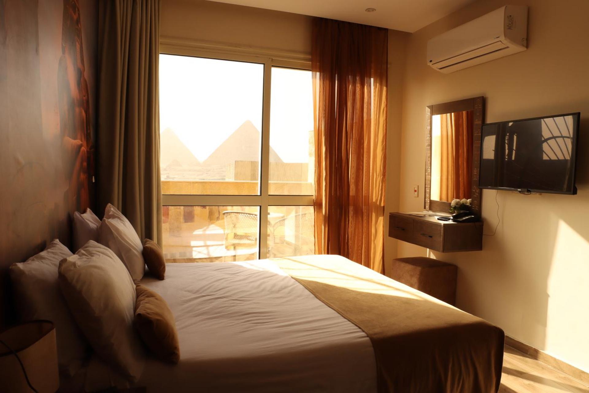Moon Pyramids Inn - Photo 28