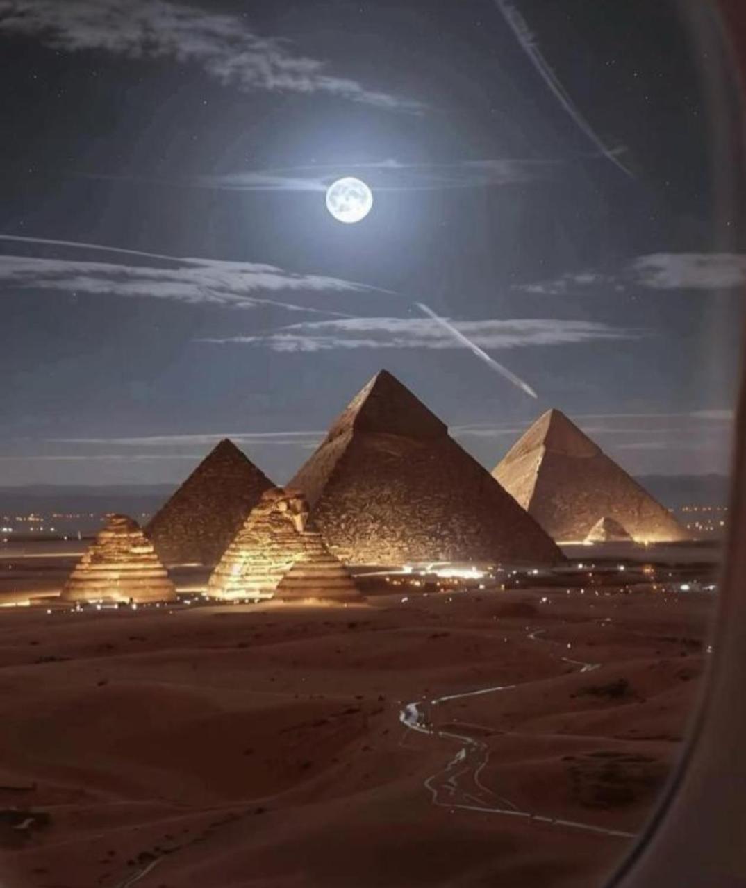 Falcon pyramids inn - Photo 75