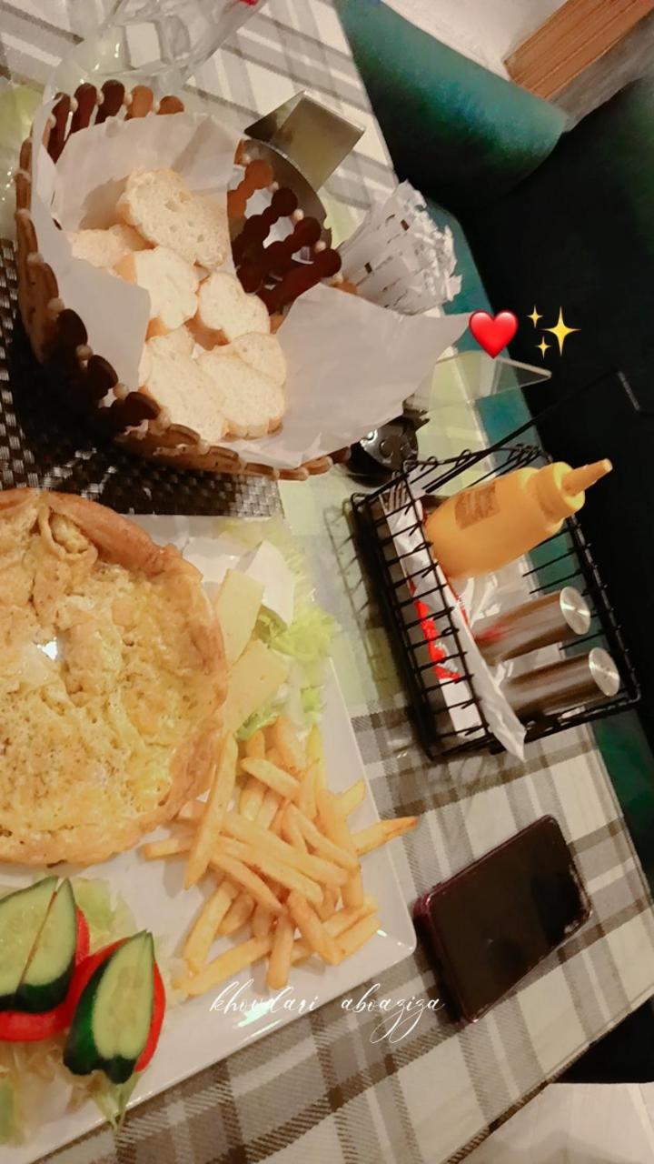 Falcon pyramids inn - Photo 4