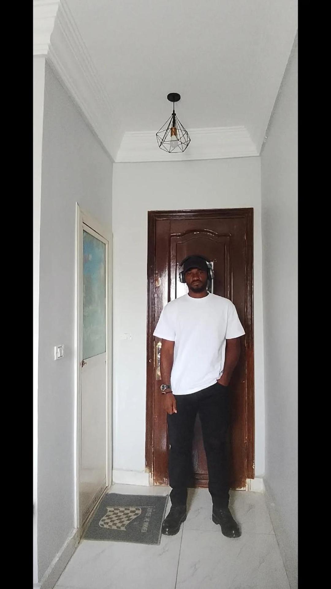 Falcon pyramids inn - Photo 63