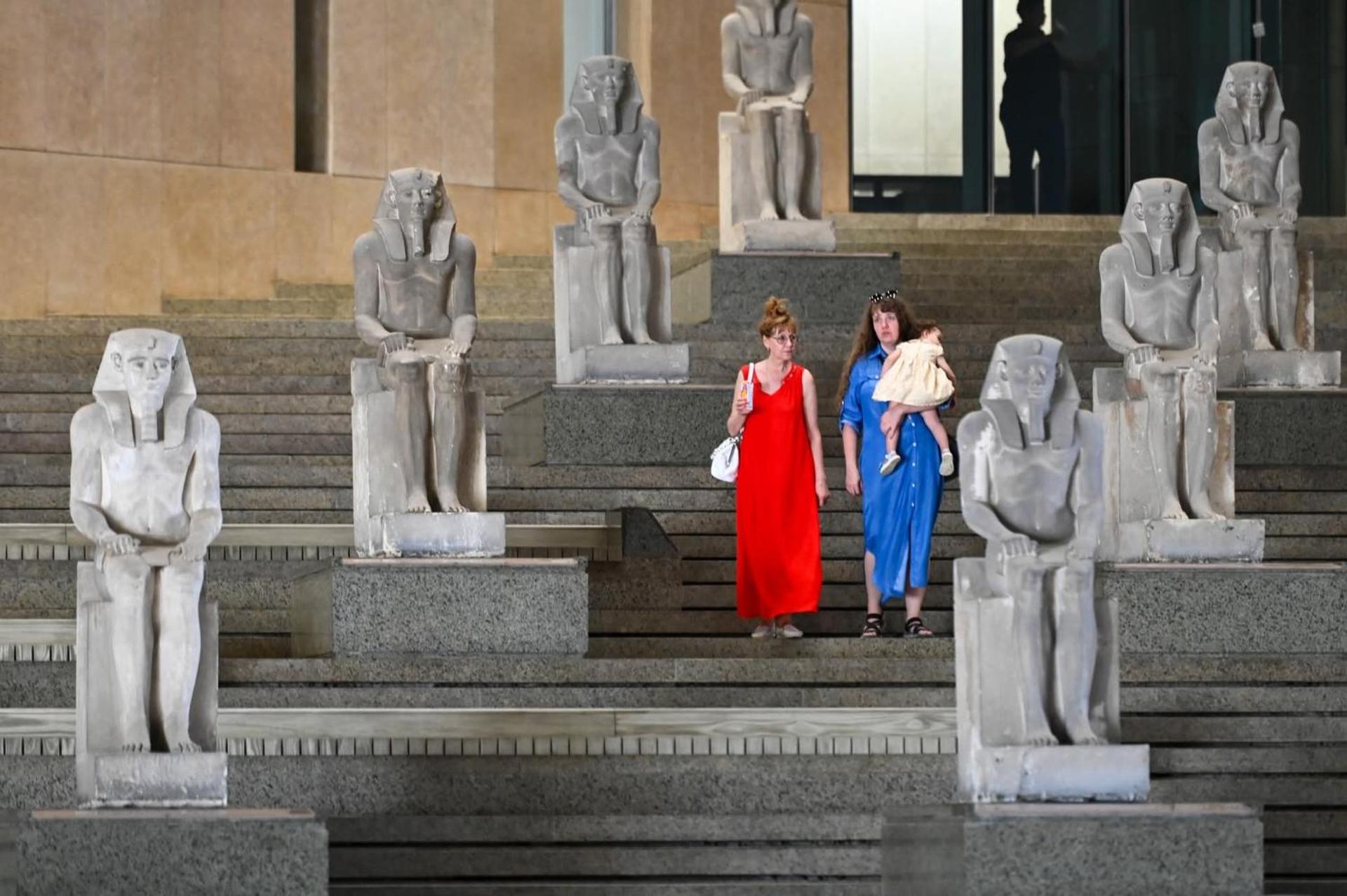 Falcon pyramids inn - Photo 45