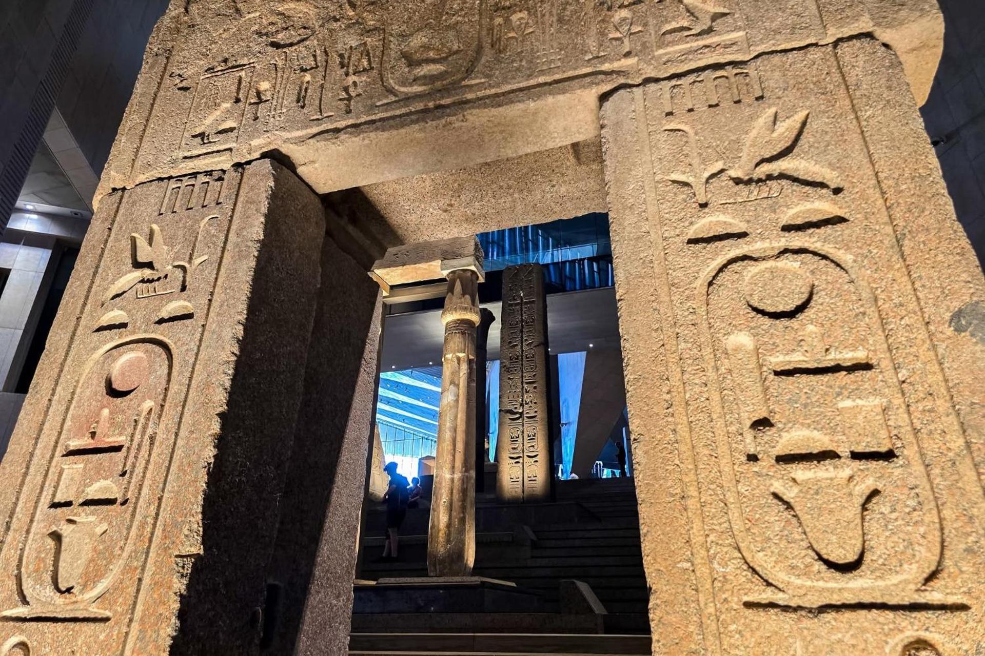 Falcon pyramids inn - Photo 36