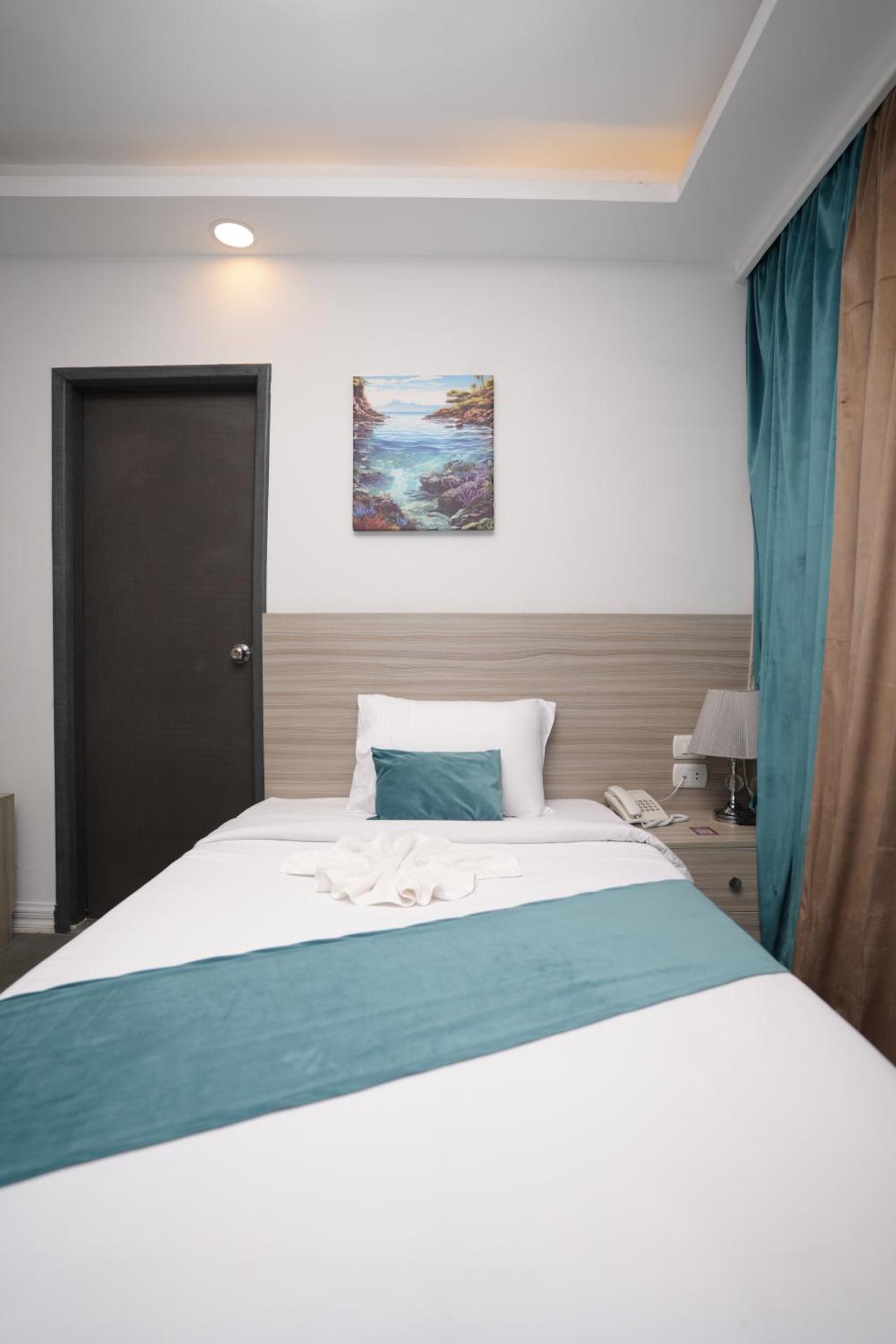 Mar Charbel Hotel Cairo - Photo 11