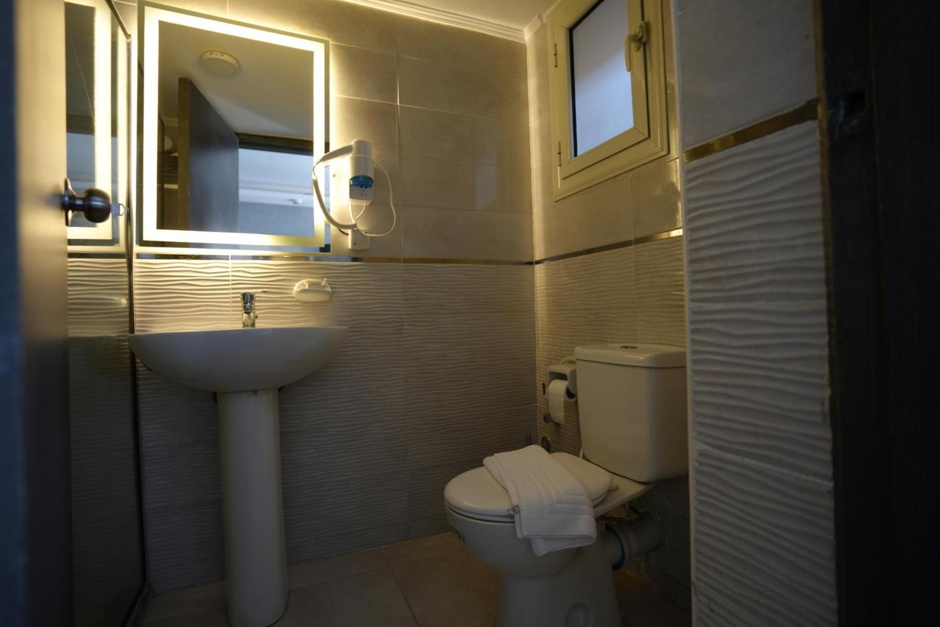 Mar Charbel Hotel Cairo - Photo 49