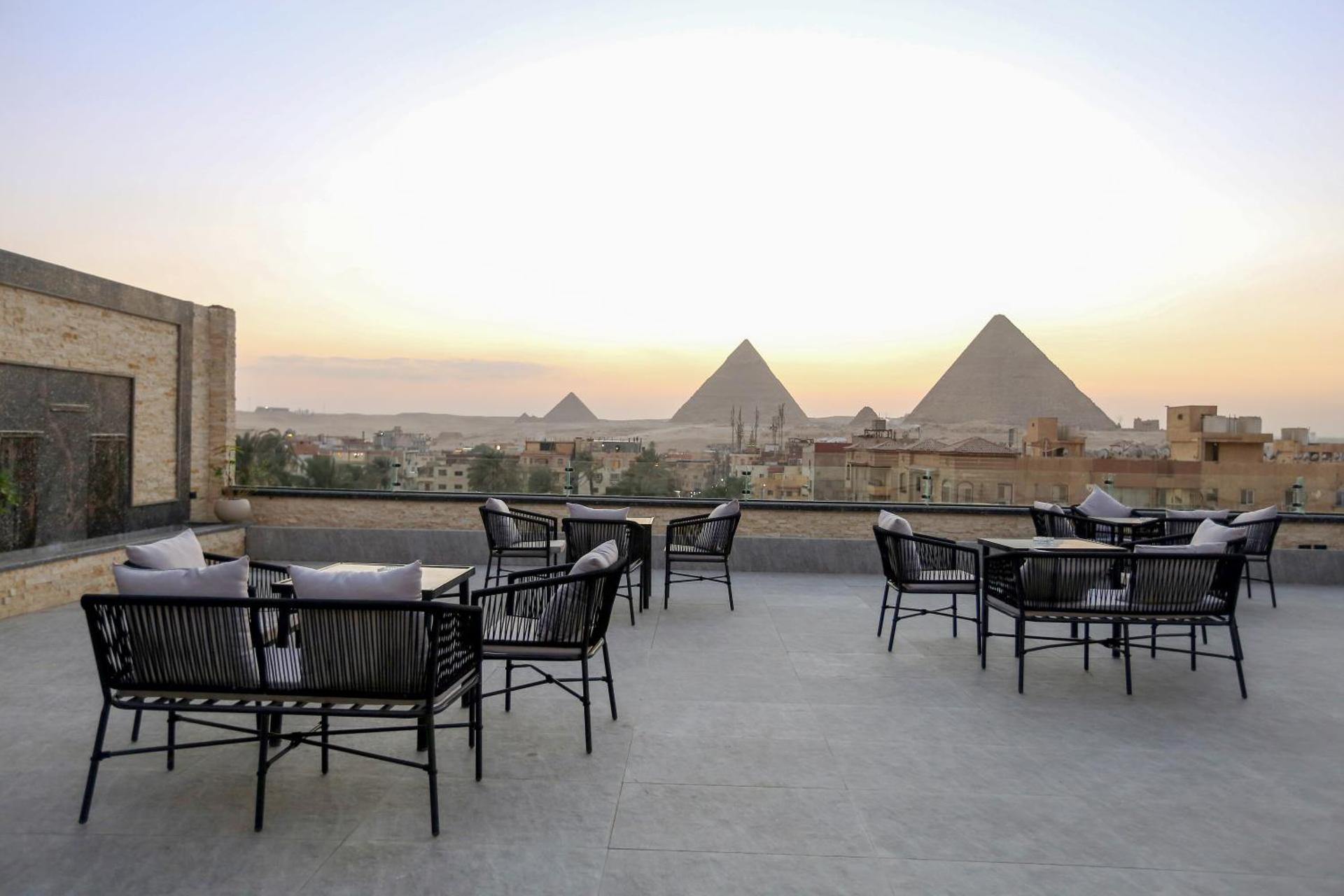 The SACRED ANGLE pyramids view - Photo 7