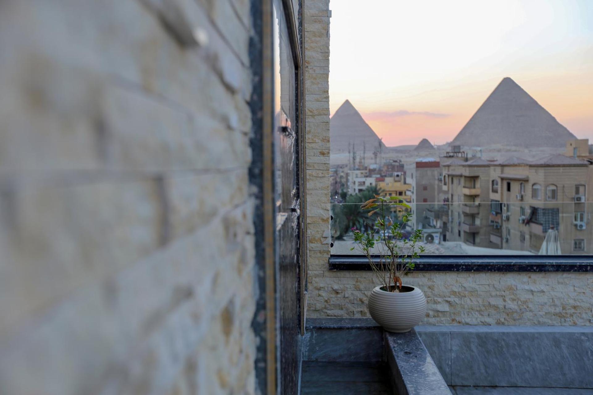 The SACRED ANGLE pyramids view - Photo 43