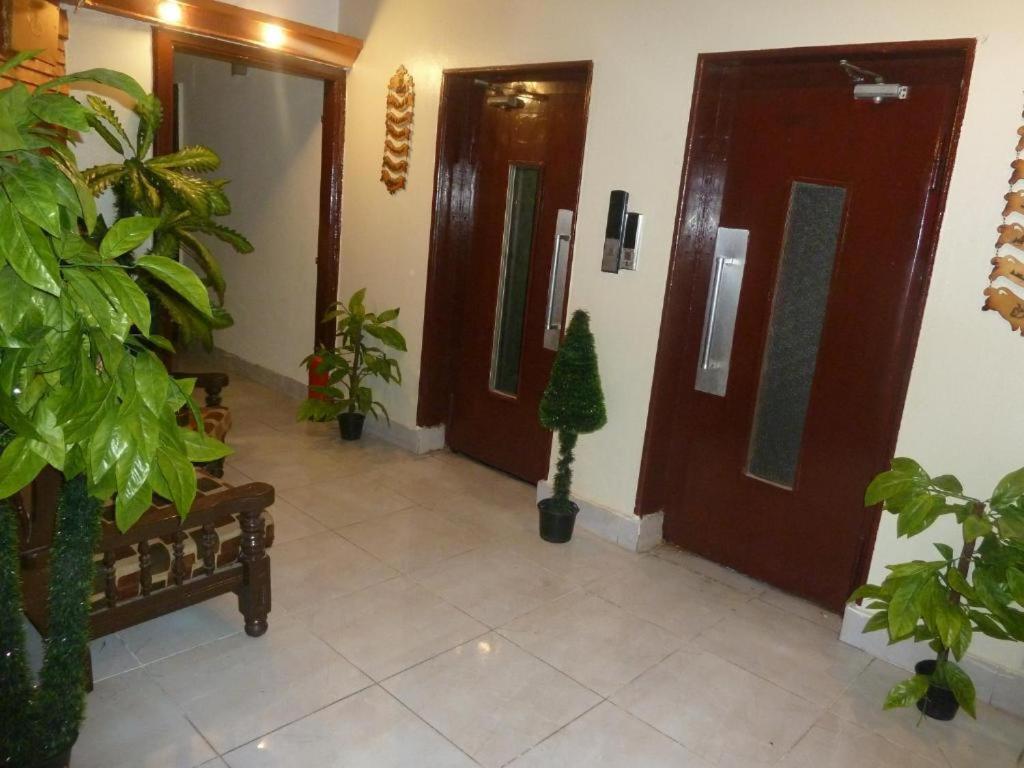 Venus Downtown Hotel - Photo 9