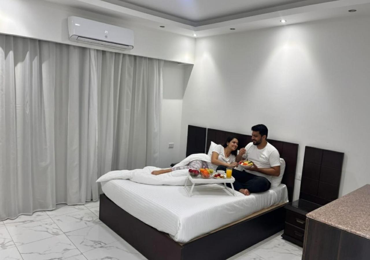 Deluxe Double Room with Balcony and Sea View