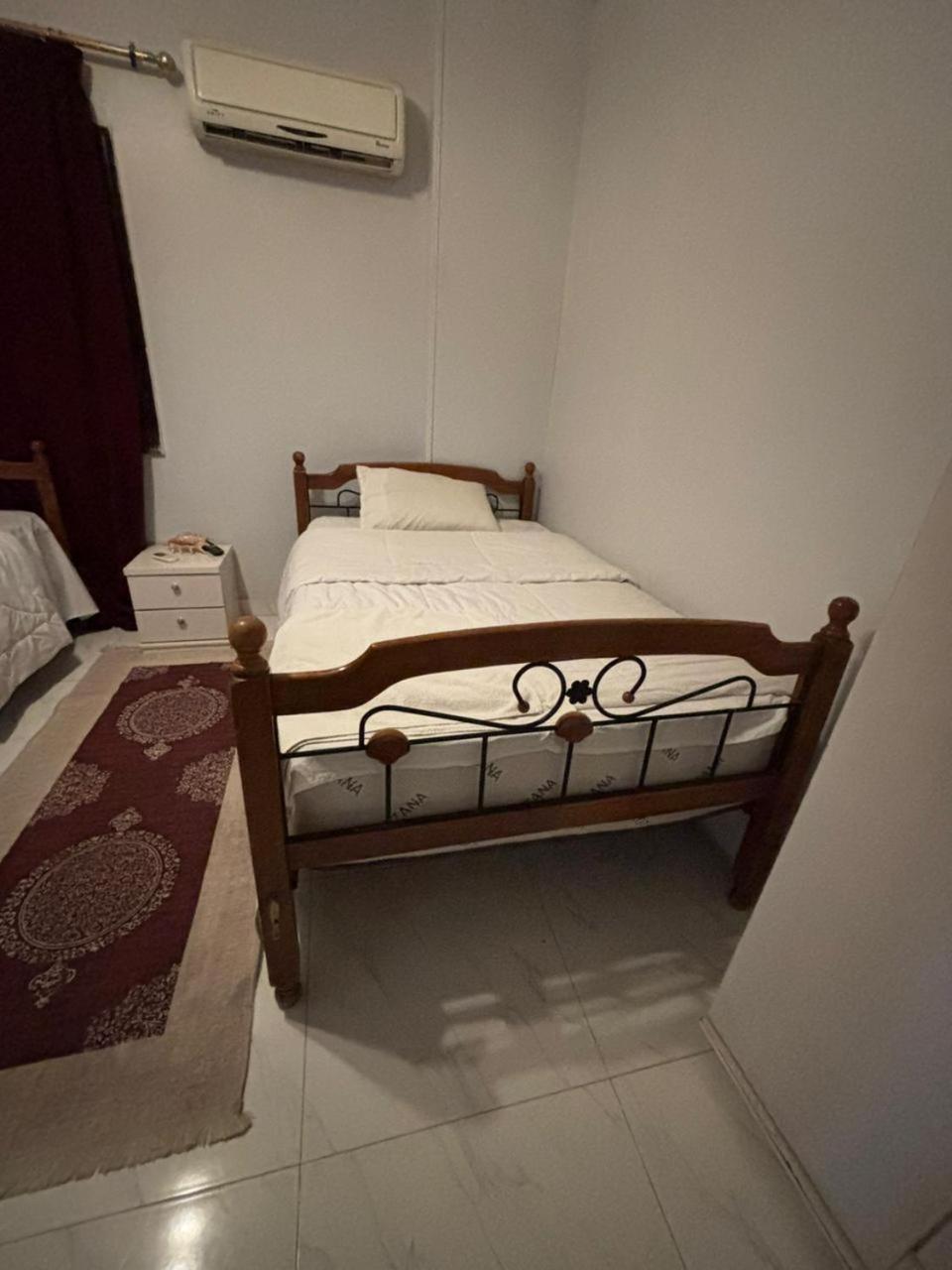 Classic Pyramids inn - Photo 3