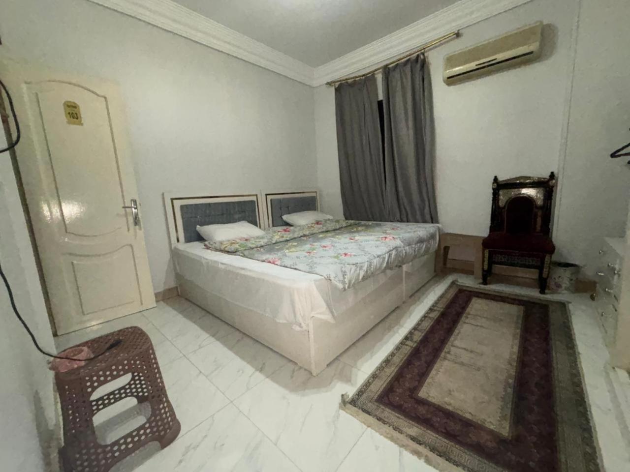 Classic Pyramids inn - Photo 34