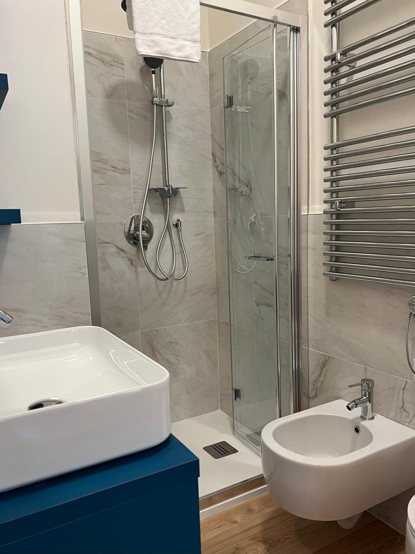 Upper Floor Passerini - Photo 11