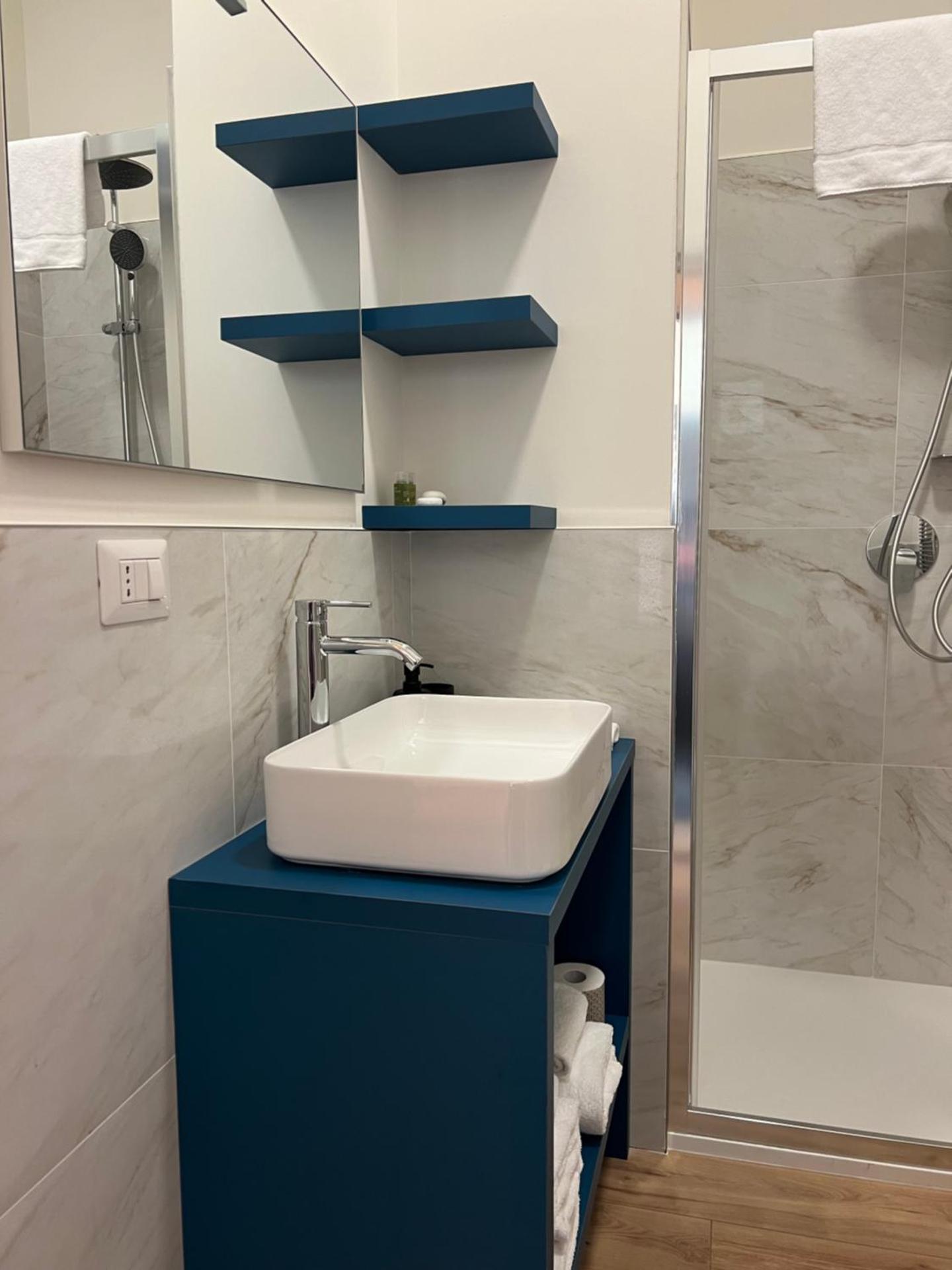 Upper Floor Passerini - Photo 2