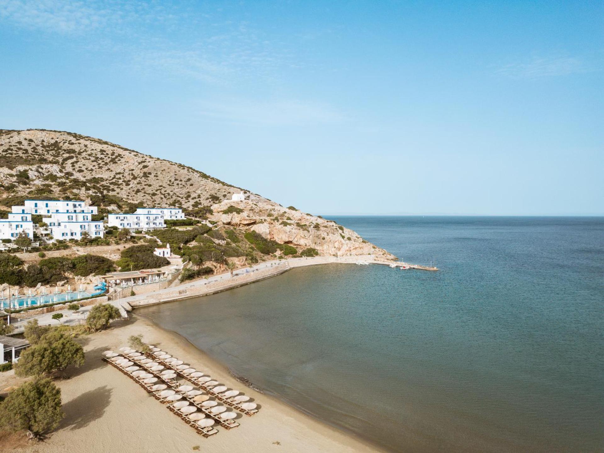 Dolphin Bay Seaside Resort & Suites