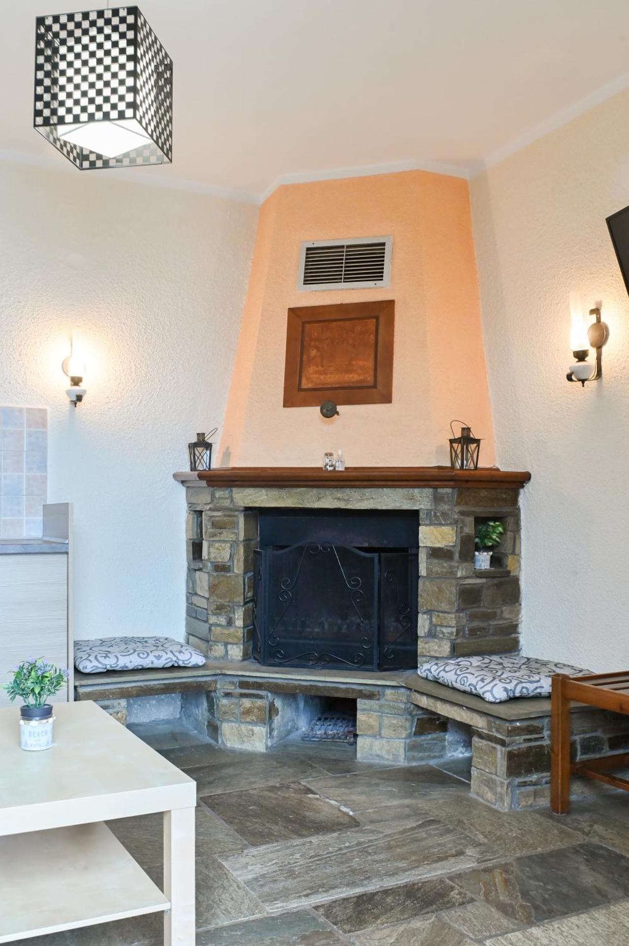 Agnanti Hotel Apartments - Photo 25