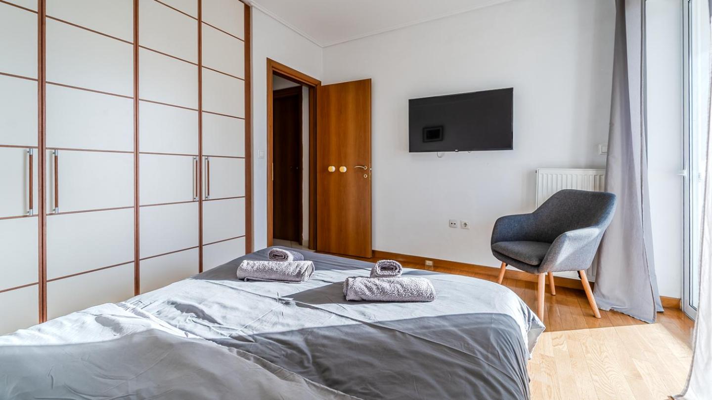 Piraeus Bright Apt - Photo 12