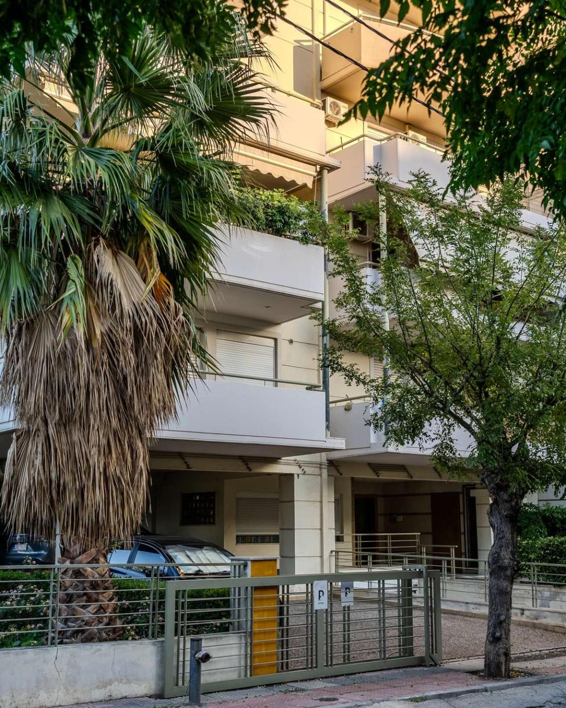 Piraeus Bright Apt - Photo 28