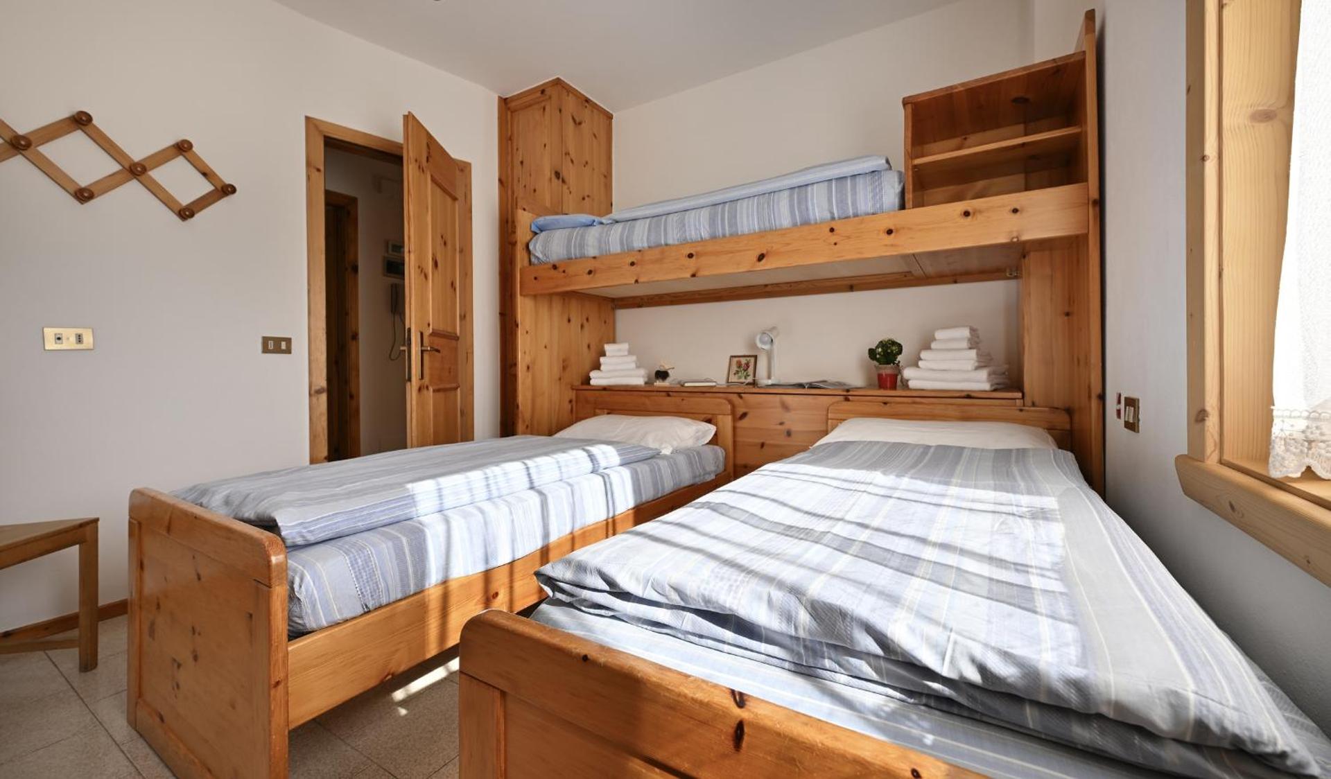 Two-Bedroom Standard Apartment - Photo 3