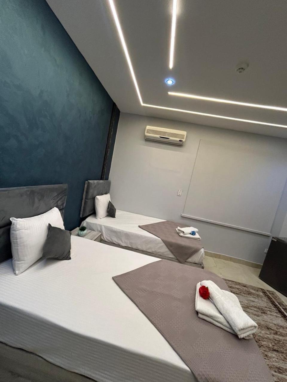 Garden City Hotel In Downtown - Photo 18