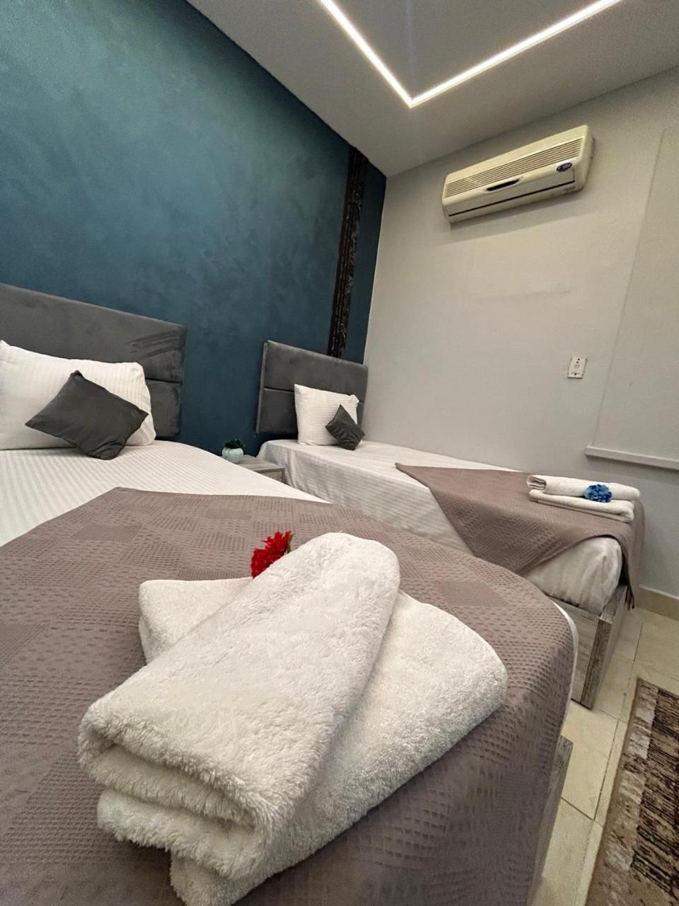 Garden City Hotel In Downtown - Photo 3